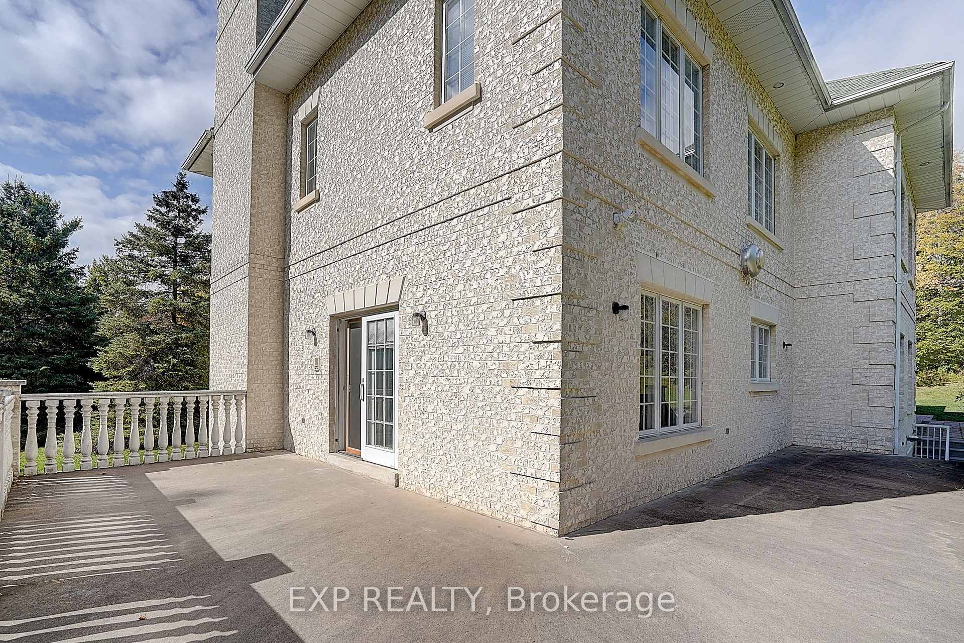 Photo 30 of 77 Silver Fox Place, Vaughan, Rural Vaughan — HOMEH