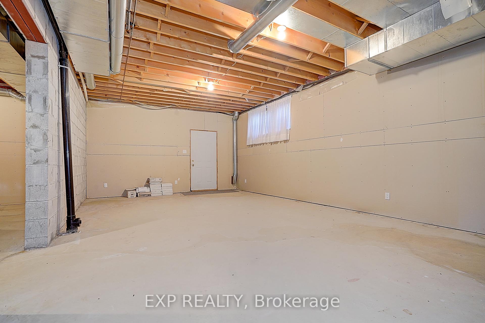 Photo 36 of 77 Silver Fox Place, Vaughan, Rural Vaughan — HOMEH
