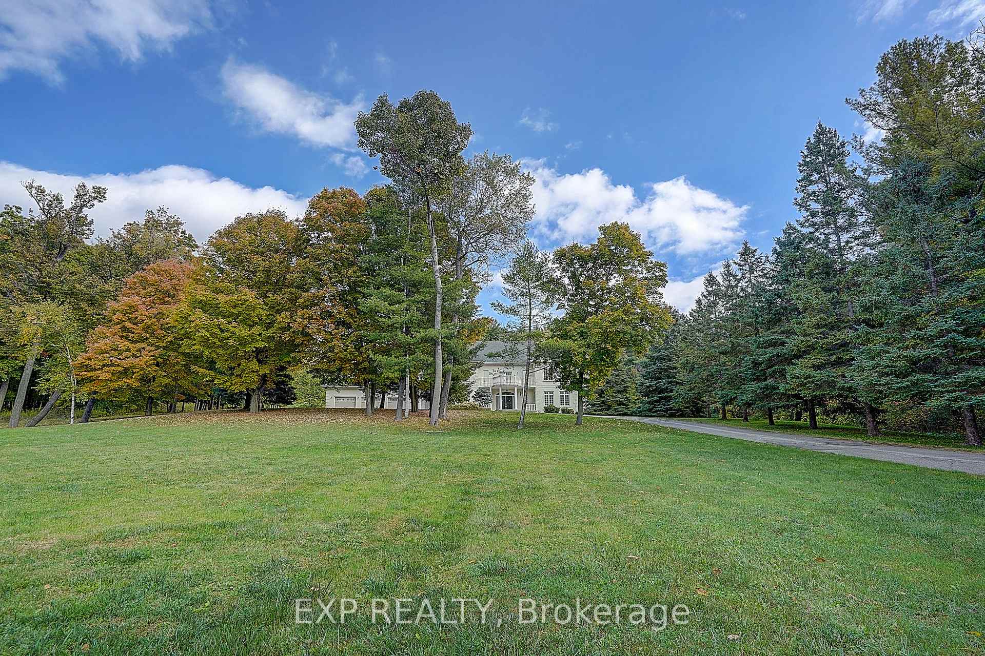 Photo 42 of 77 Silver Fox Place, Vaughan, Rural Vaughan — HOMEH