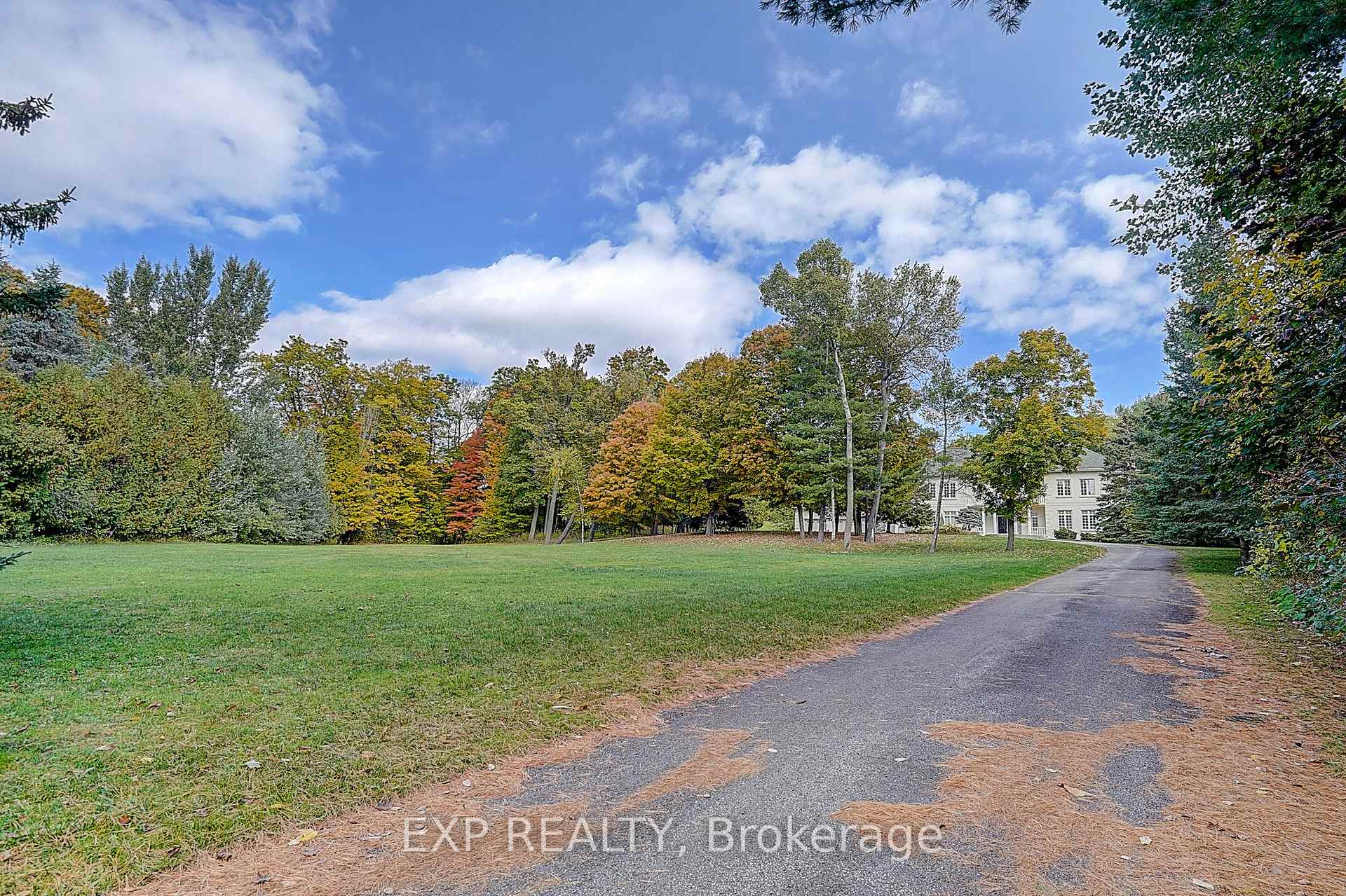 Photo 46 of 77 Silver Fox Place, Vaughan, Rural Vaughan — HOMEH