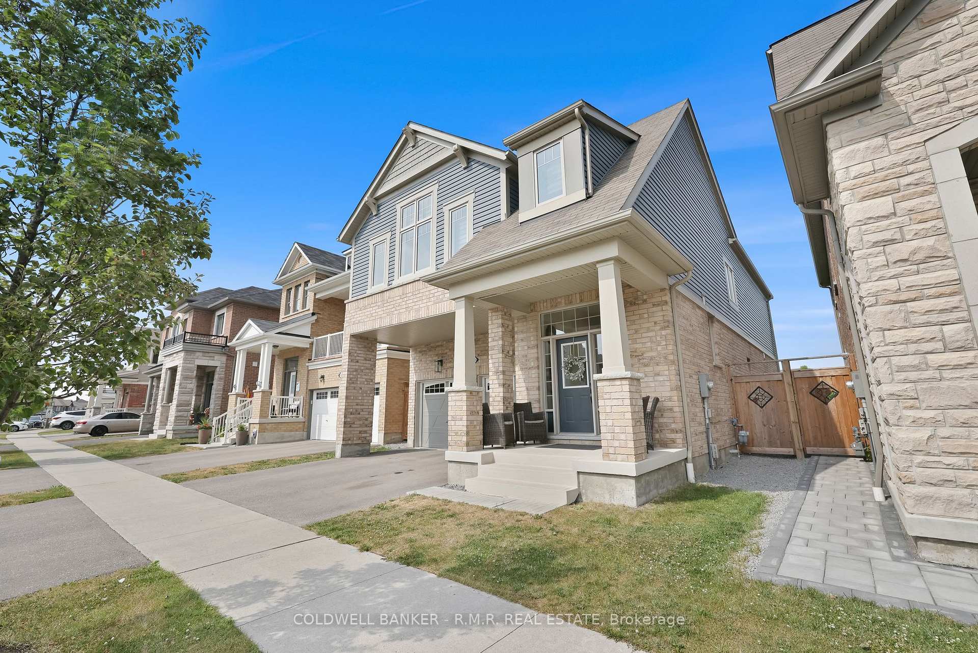 Photo 2 of 179 Westfield Drive, Whitby, Rural Whitby — HOMEH