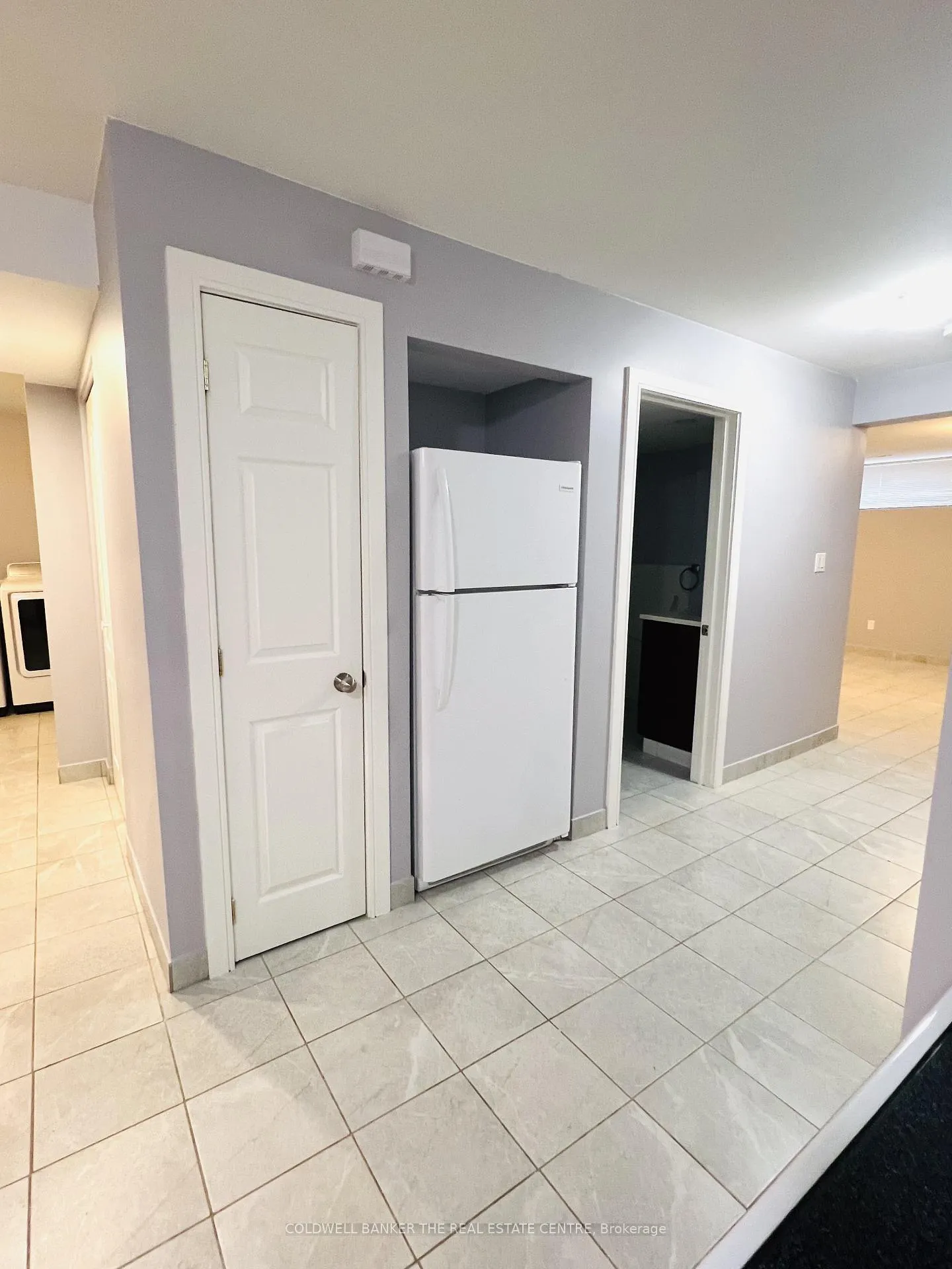 Photo 11 of Unit Bsmt, 208 Wellington Street E, Barrie, Wellington — HOMEH