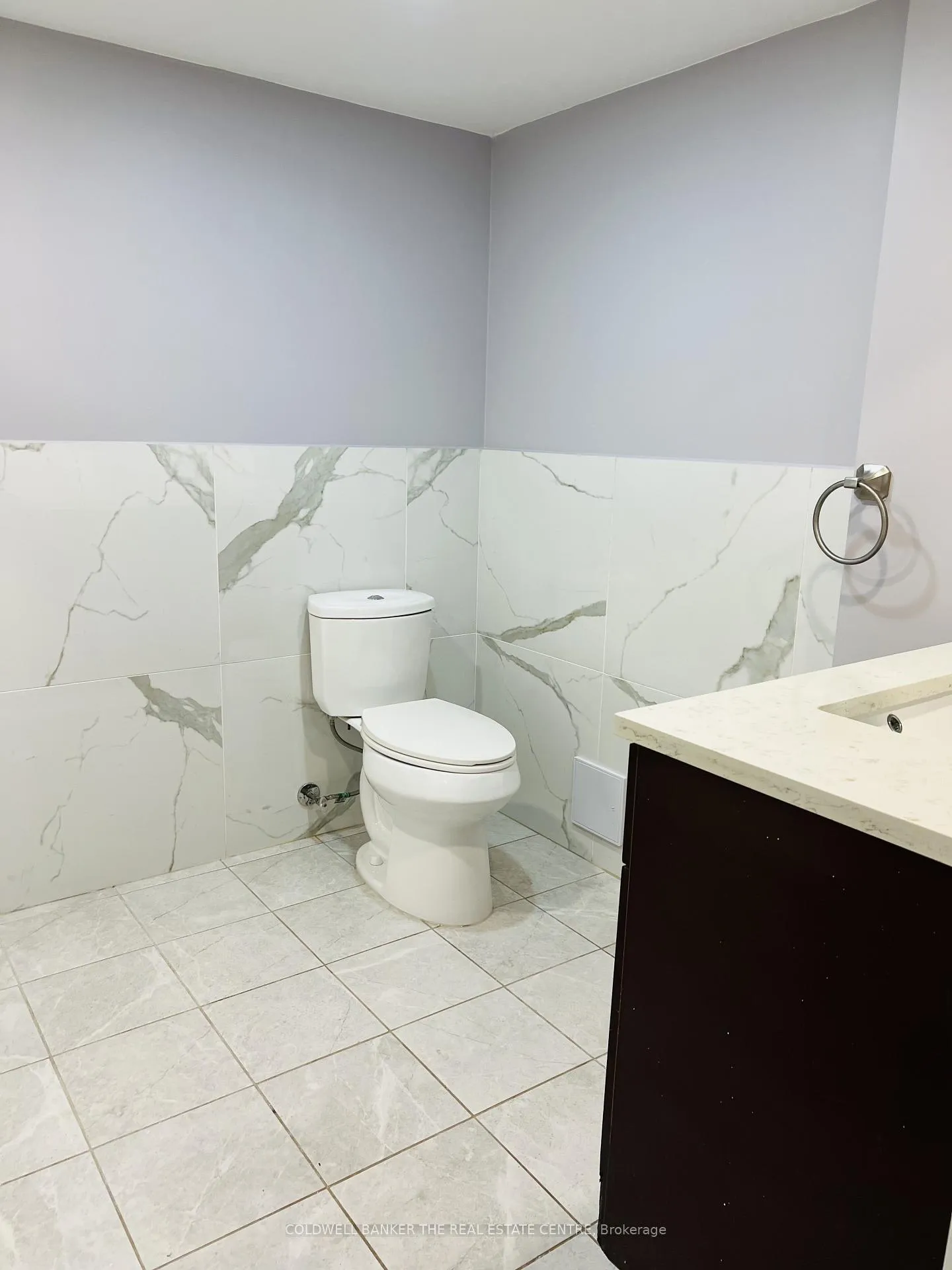 Photo 12 of Unit Bsmt, 208 Wellington Street E, Barrie, Wellington — HOMEH