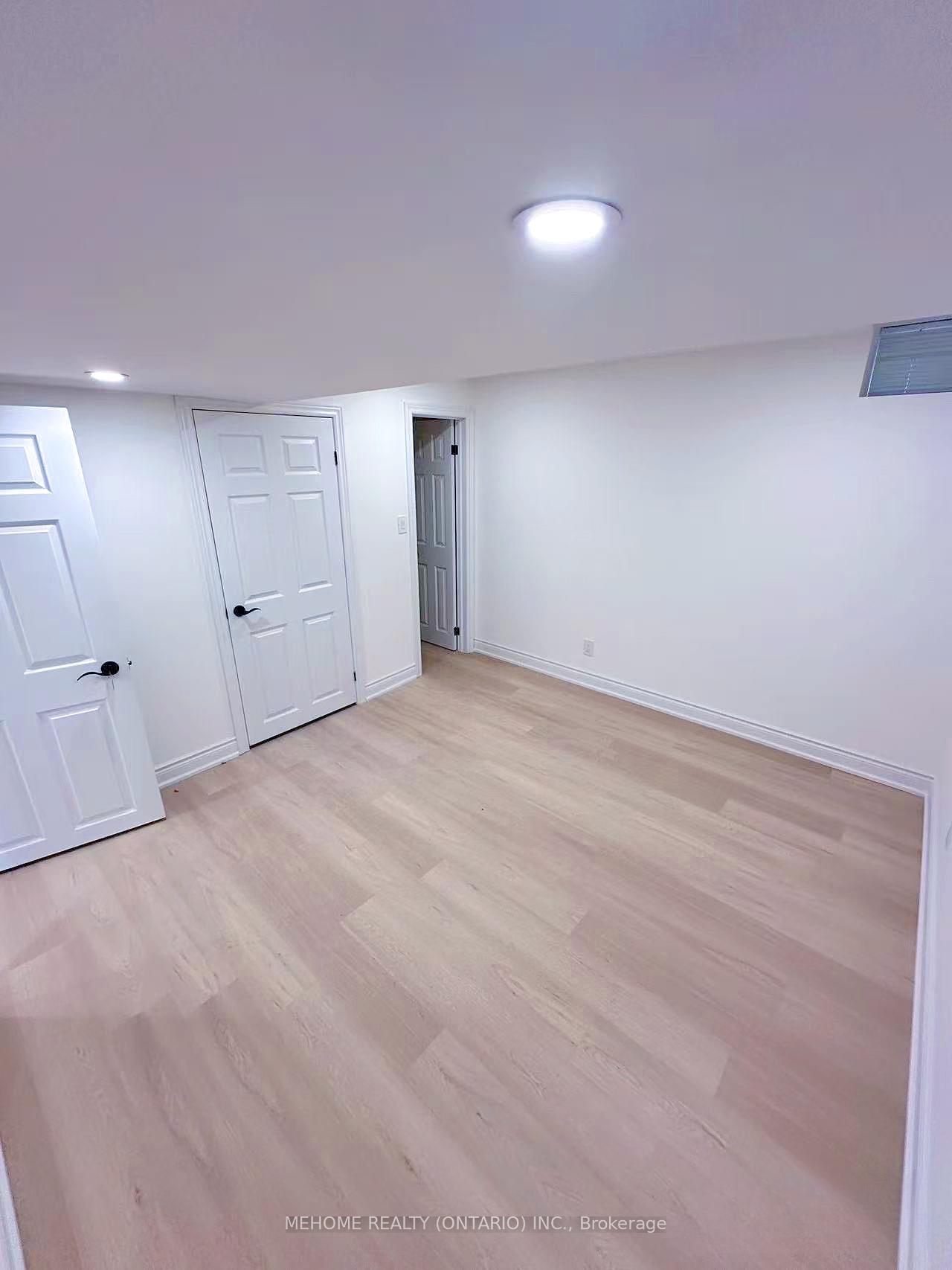 Photo 6 of Unit Walkout Basement, 65 Knightshade Drive, Vaughan, Patterson — HOMEH
