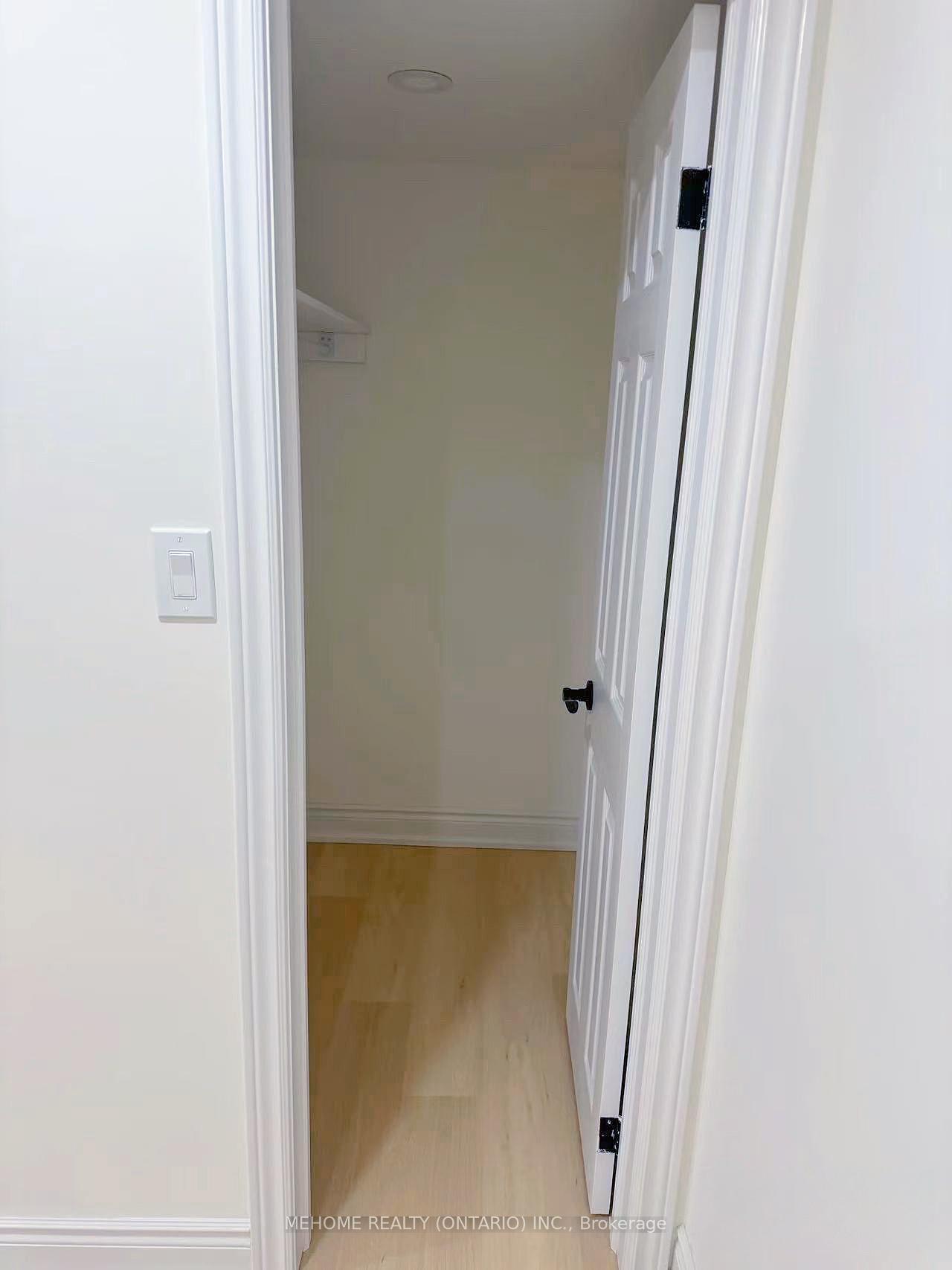 Photo 8 of Unit Walkout Basement, 65 Knightshade Drive, Vaughan, Patterson — HOMEH