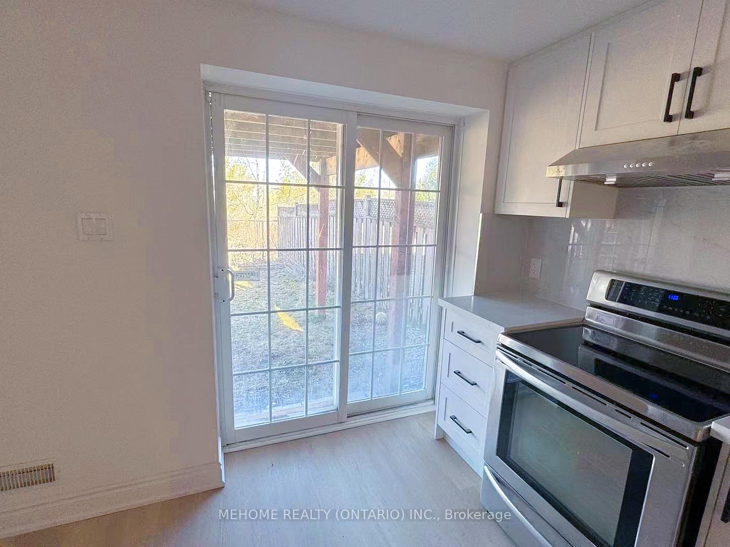 Photo 9 of Unit Walkout Basement, 65 Knightshade Drive, Vaughan, Patterson — HOMEH