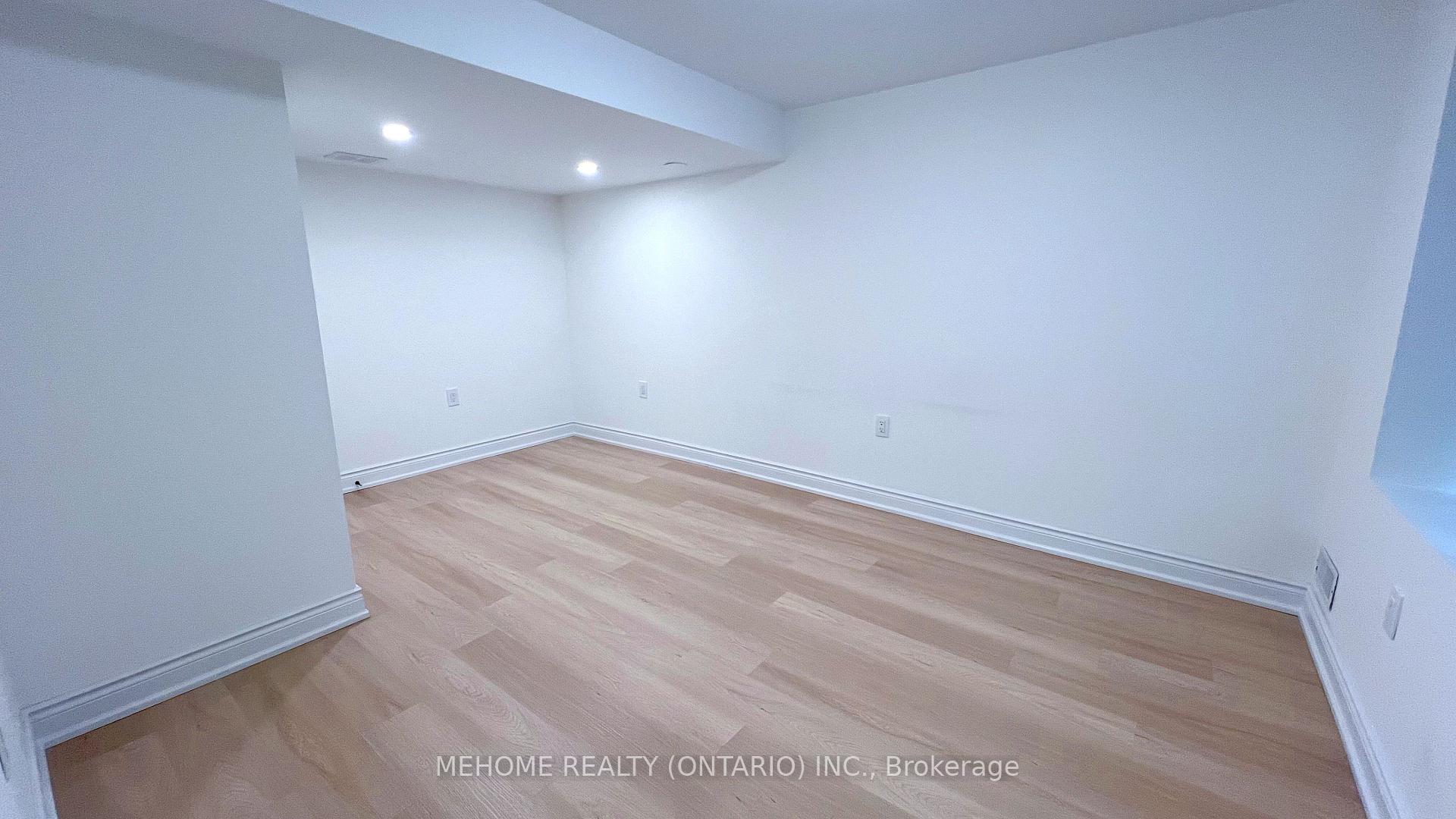 Photo 13 of Unit Walkout Basement, 65 Knightshade Drive, Vaughan, Patterson — HOMEH