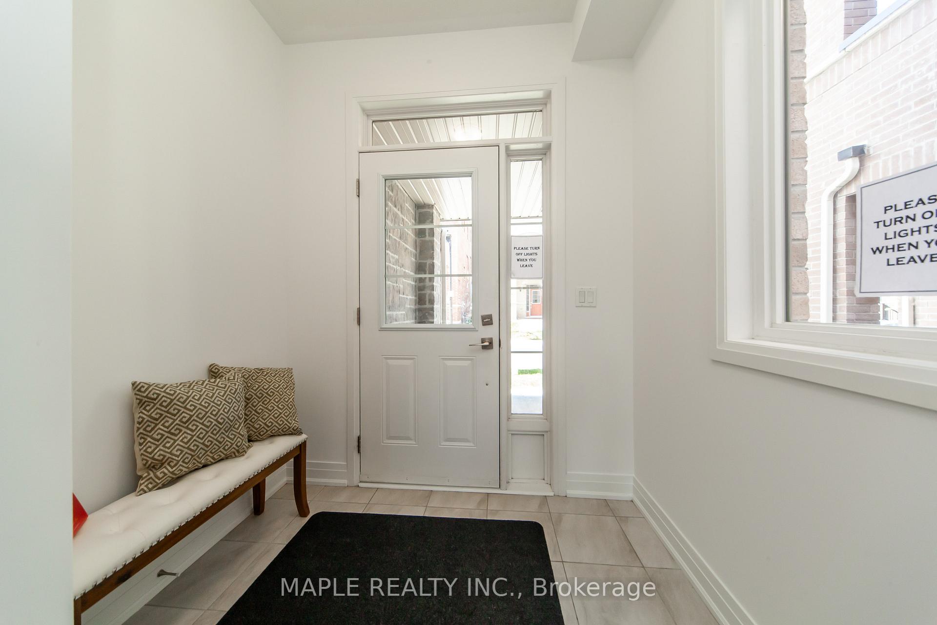 Photo 3 of 70 Waterside Way, Whitby, Port Whitby — HOMEH