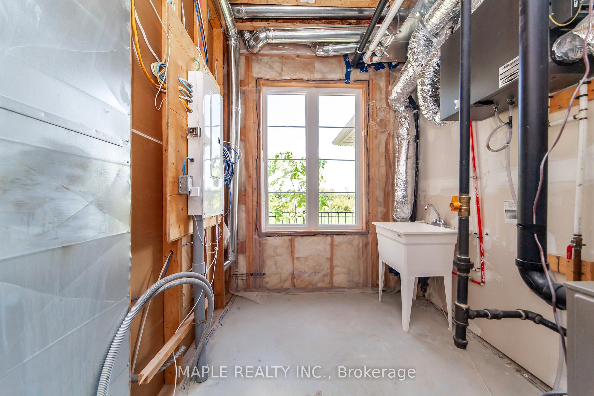 Photo 11 of 70 Waterside Way, Whitby, Port Whitby — HOMEH