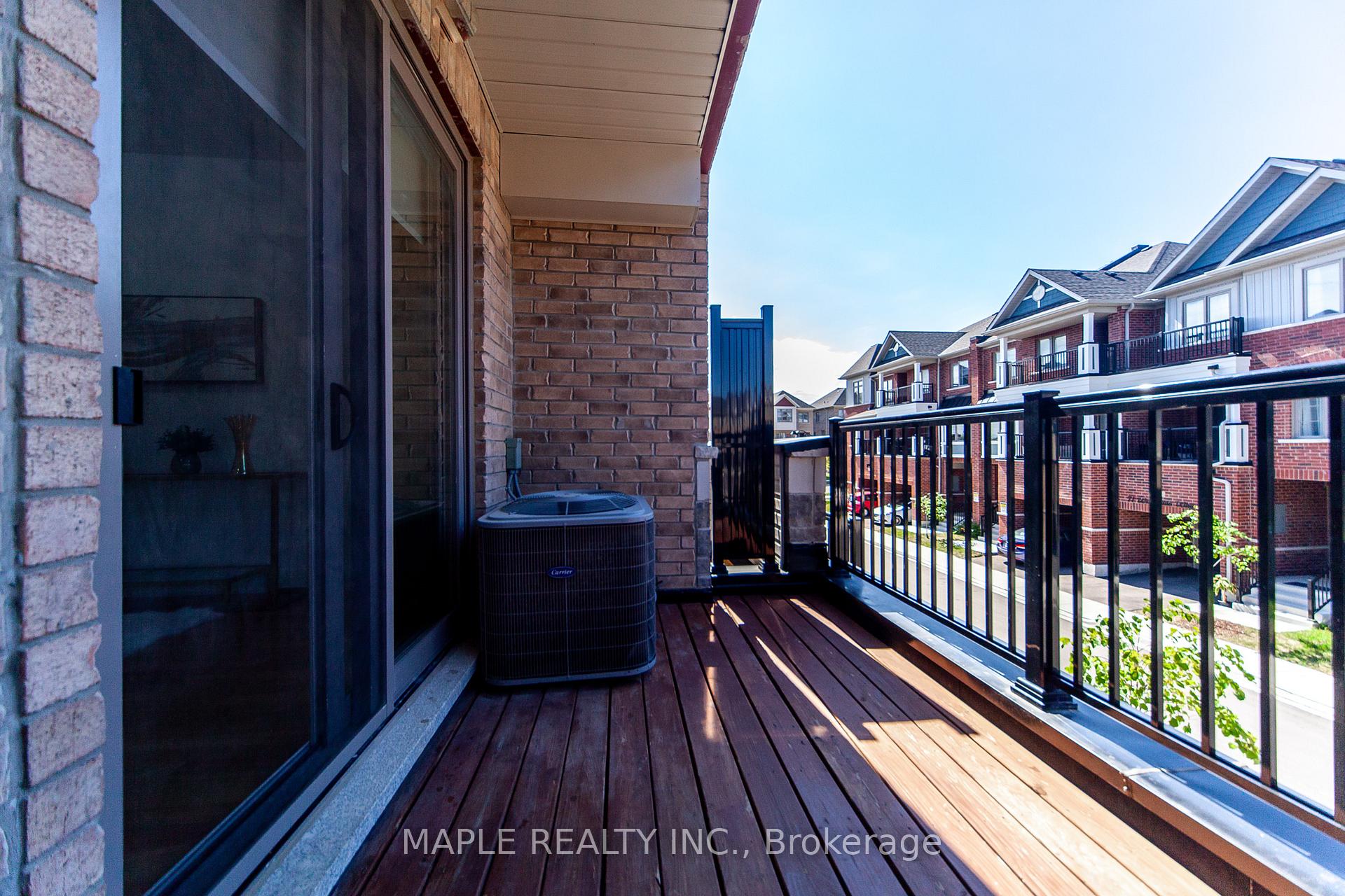 Photo 20 of 70 Waterside Way, Whitby, Port Whitby — HOMEH