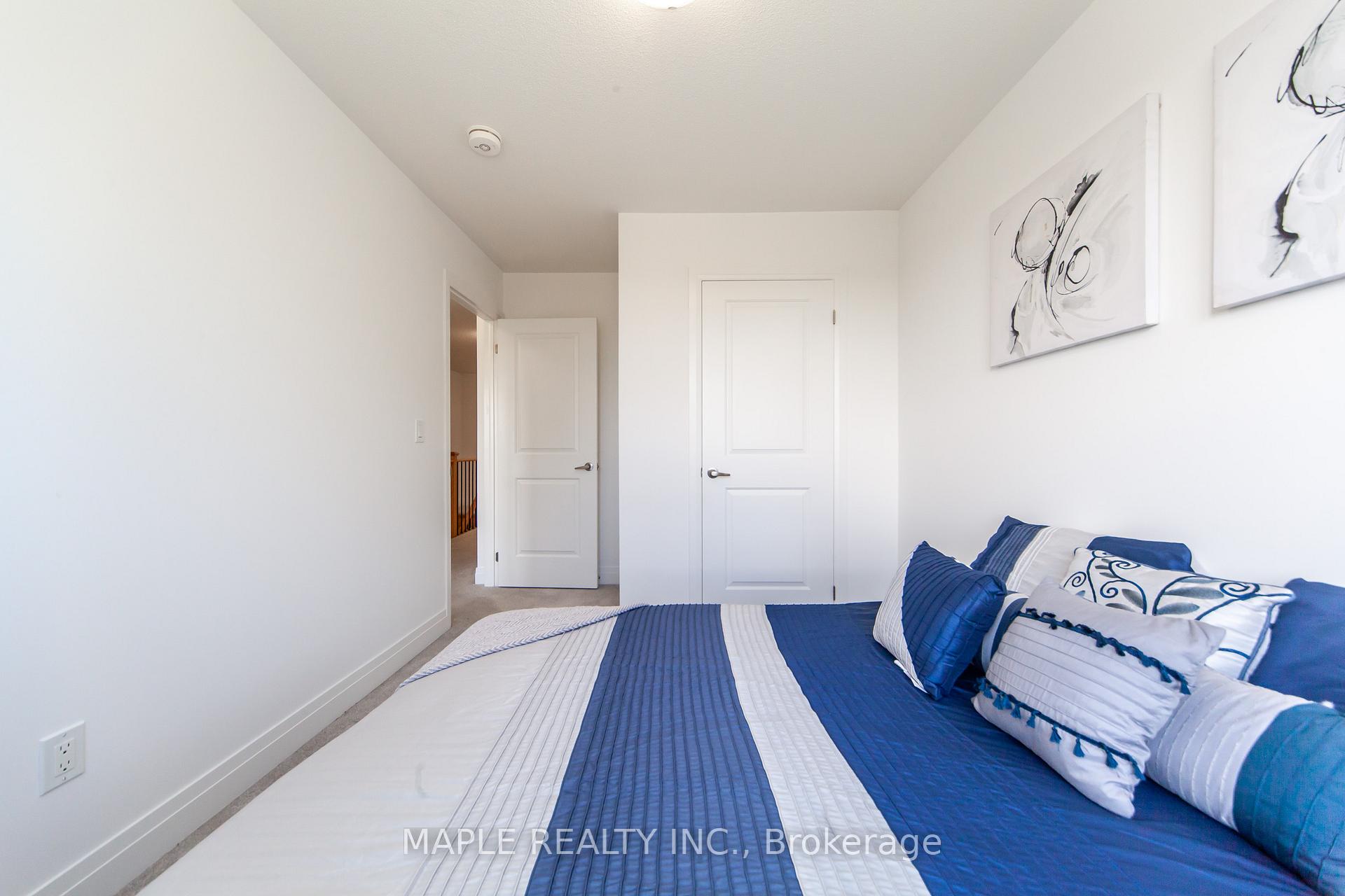 Photo 39 of 70 Waterside Way, Whitby, Port Whitby — HOMEH