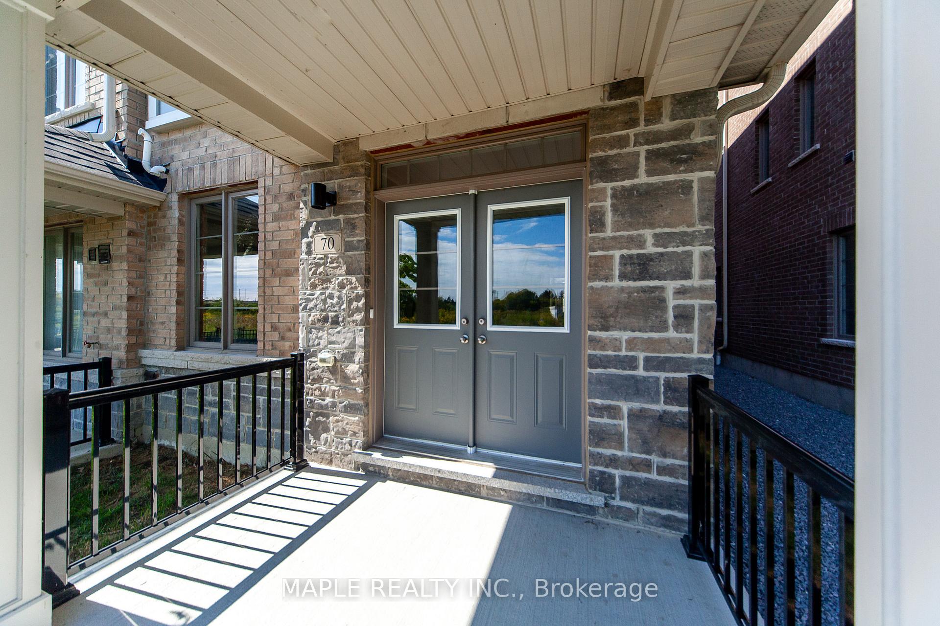 Photo 46 of 70 Waterside Way, Whitby, Port Whitby — HOMEH