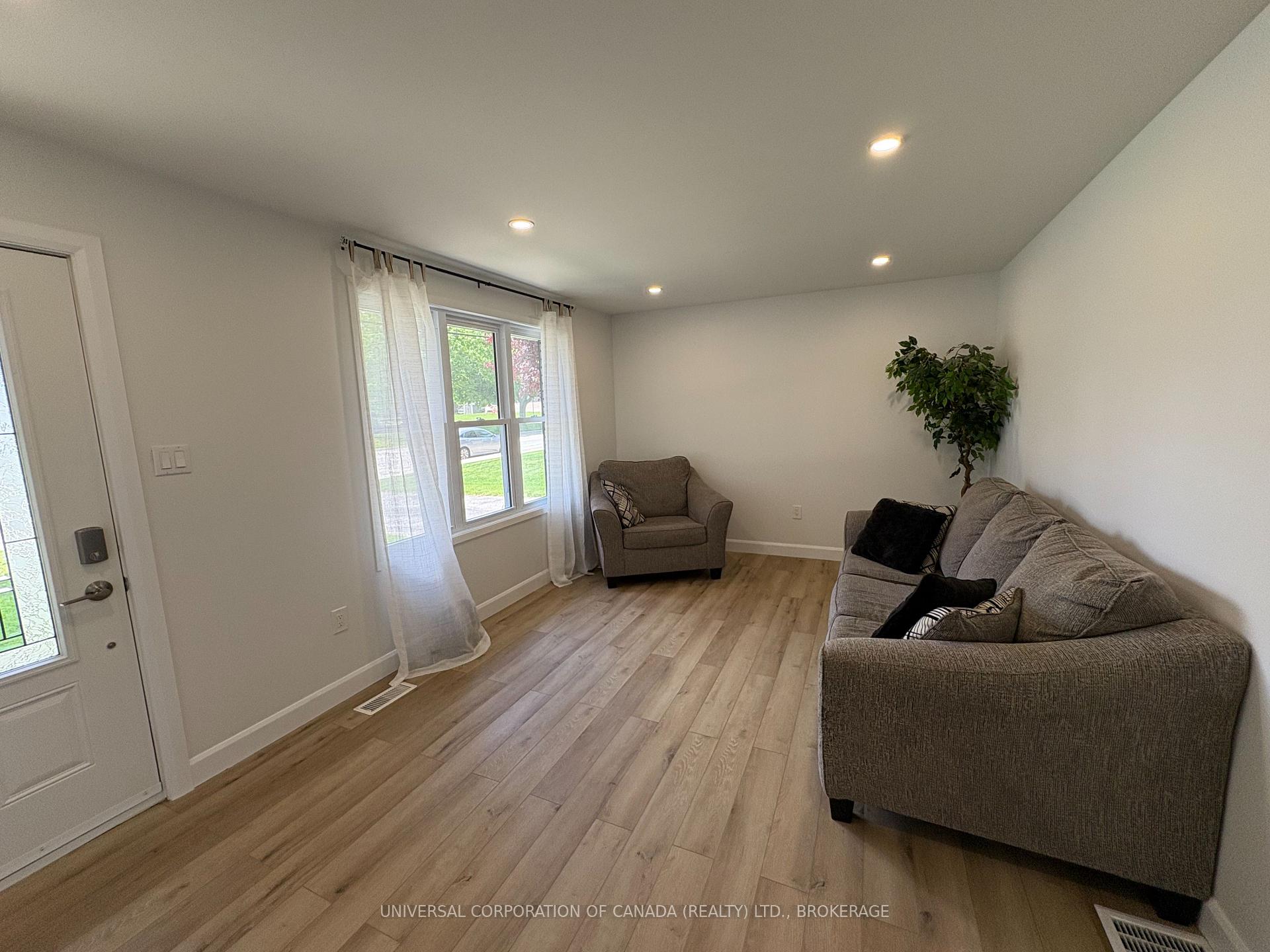 Photo 8 of 191 Caverly Road, Aylmer — HOMEH