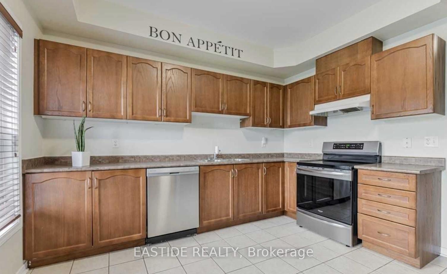 Photo 6 of 297 Monarch Avenue, Ajax, South West — HOMEH