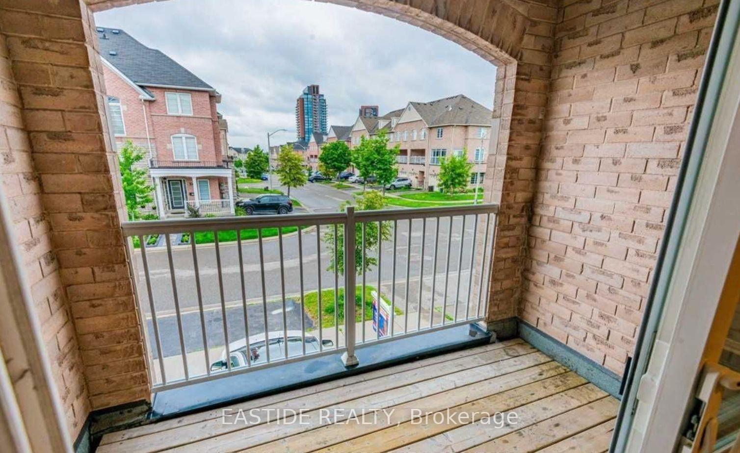 Photo 13 of 297 Monarch Avenue, Ajax, South West — HOMEH