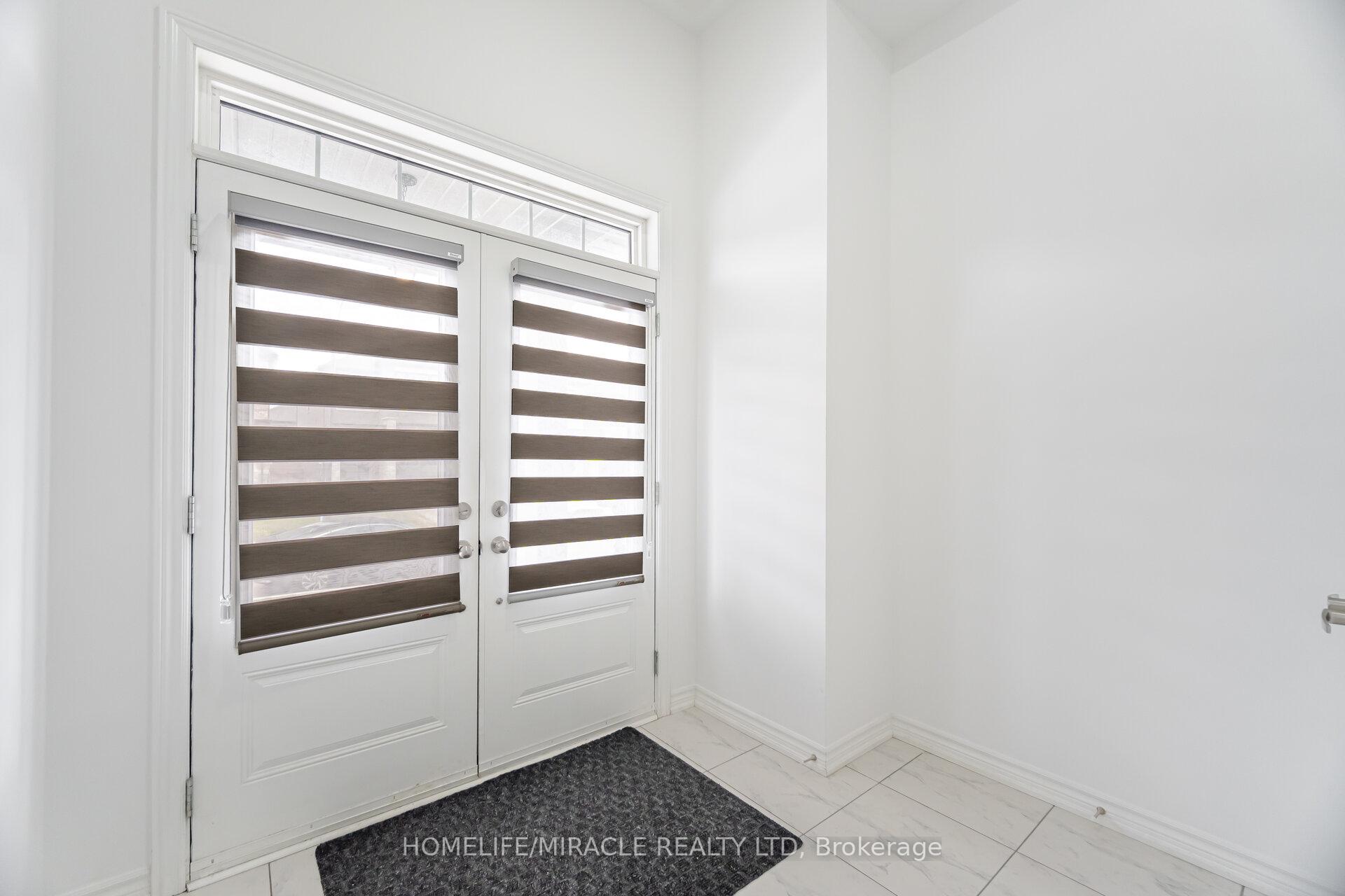 Photo 5 of 33 Closson Drive, Whitby, Rural Whitby — HOMEH