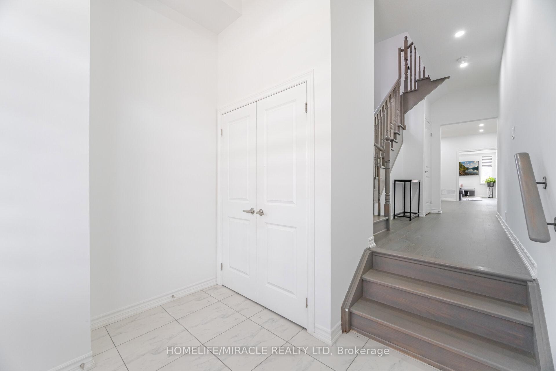 Photo 6 of 33 Closson Drive, Whitby, Rural Whitby — HOMEH