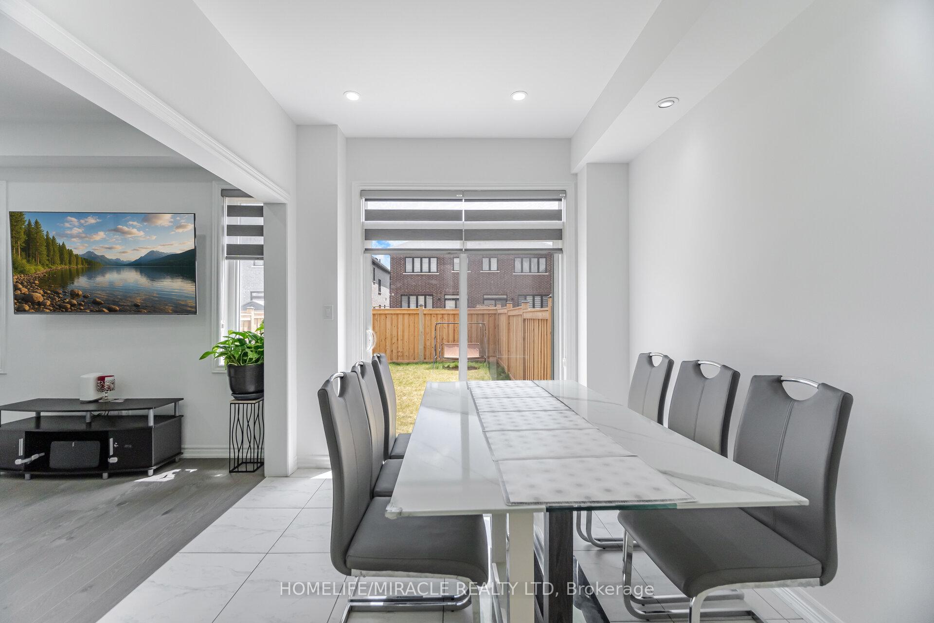 Photo 13 of 33 Closson Drive, Whitby, Rural Whitby — HOMEH