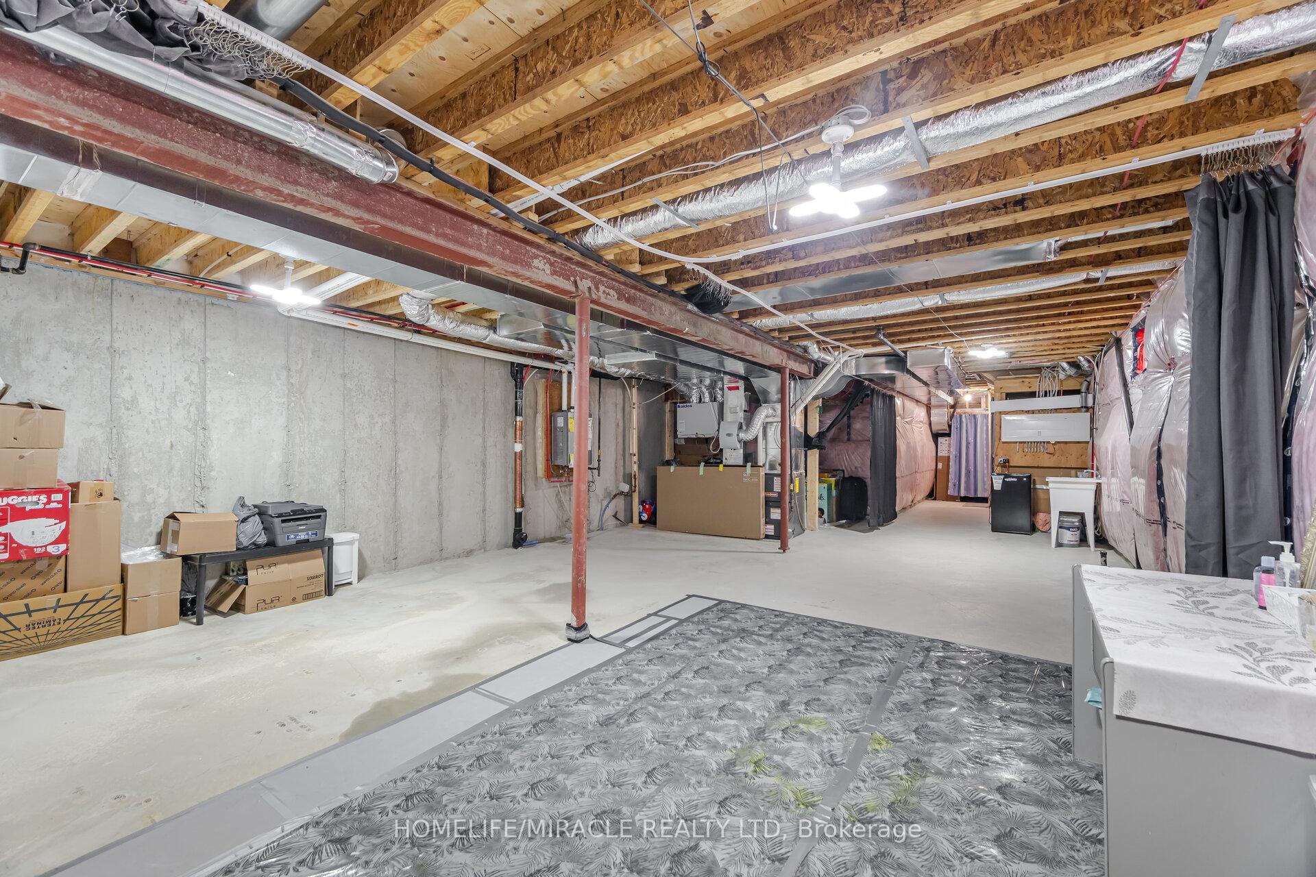 Photo 40 of 33 Closson Drive, Whitby, Rural Whitby — HOMEH