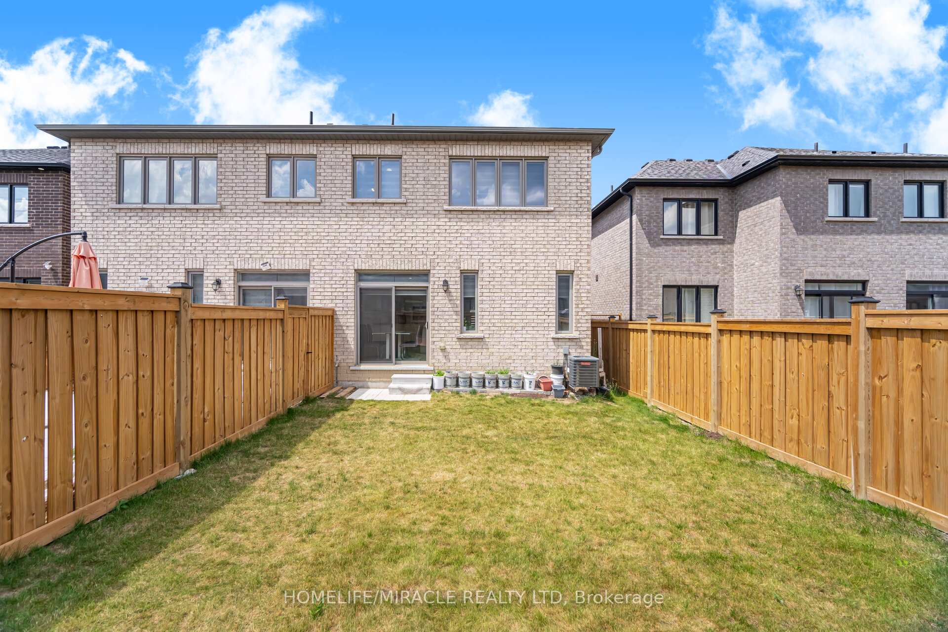 Photo 44 of 33 Closson Drive, Whitby, Rural Whitby — HOMEH