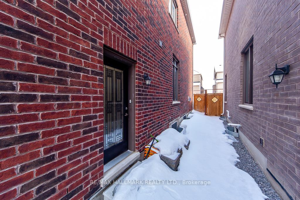Photo 2 of Unit Bsmt, 21 Ronald Street, Whitby, Rural Whitby — HOMEH
