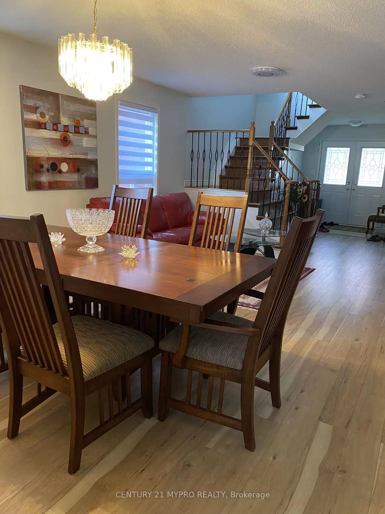 Photo 5 of 54 Gabrielle Crescent, Whitby, Rolling Acres — HOMEH