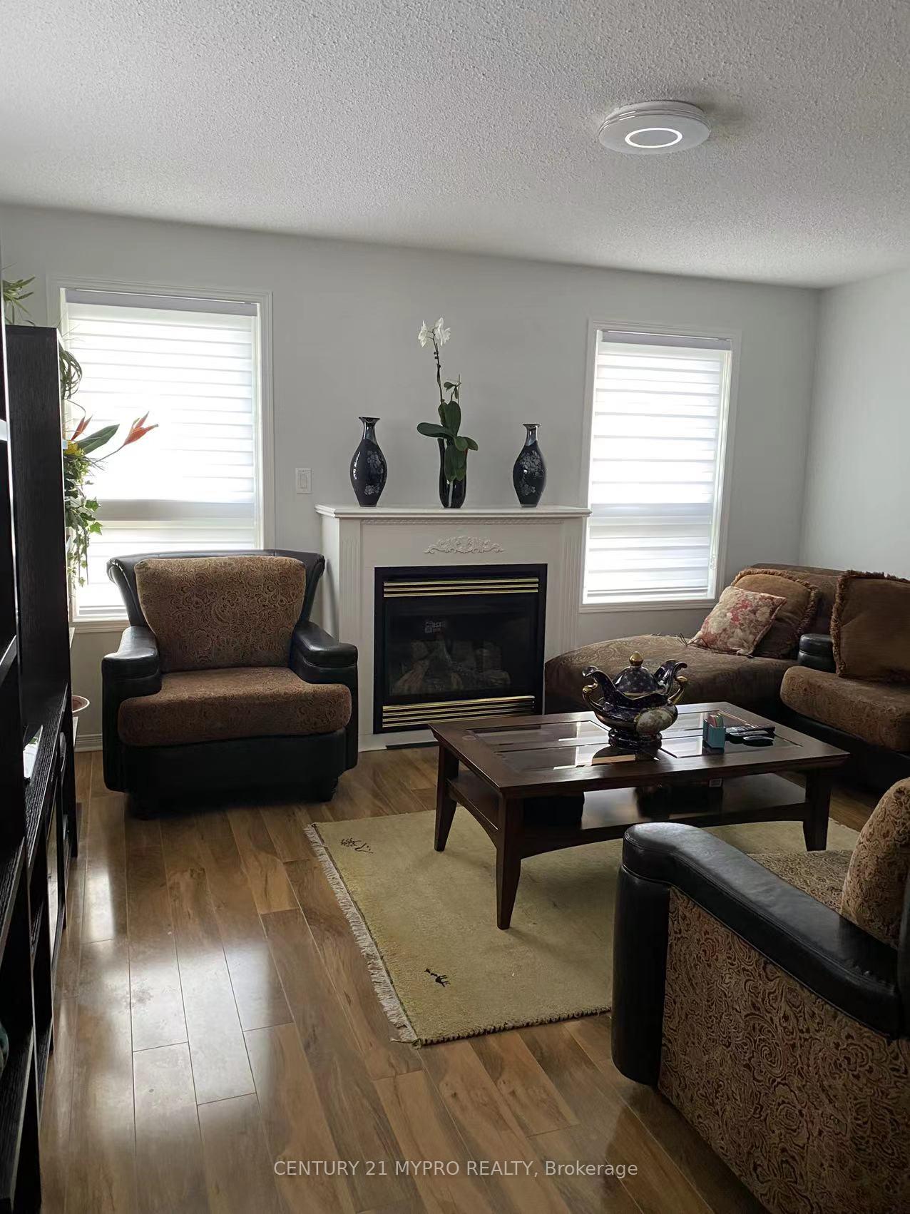 Photo 6 of 54 Gabrielle Crescent, Whitby, Rolling Acres — HOMEH