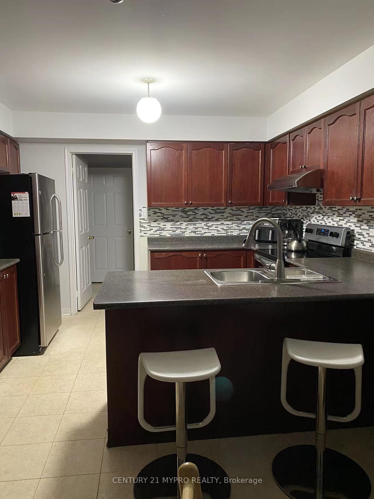 Photo 7 of 54 Gabrielle Crescent, Whitby, Rolling Acres — HOMEH