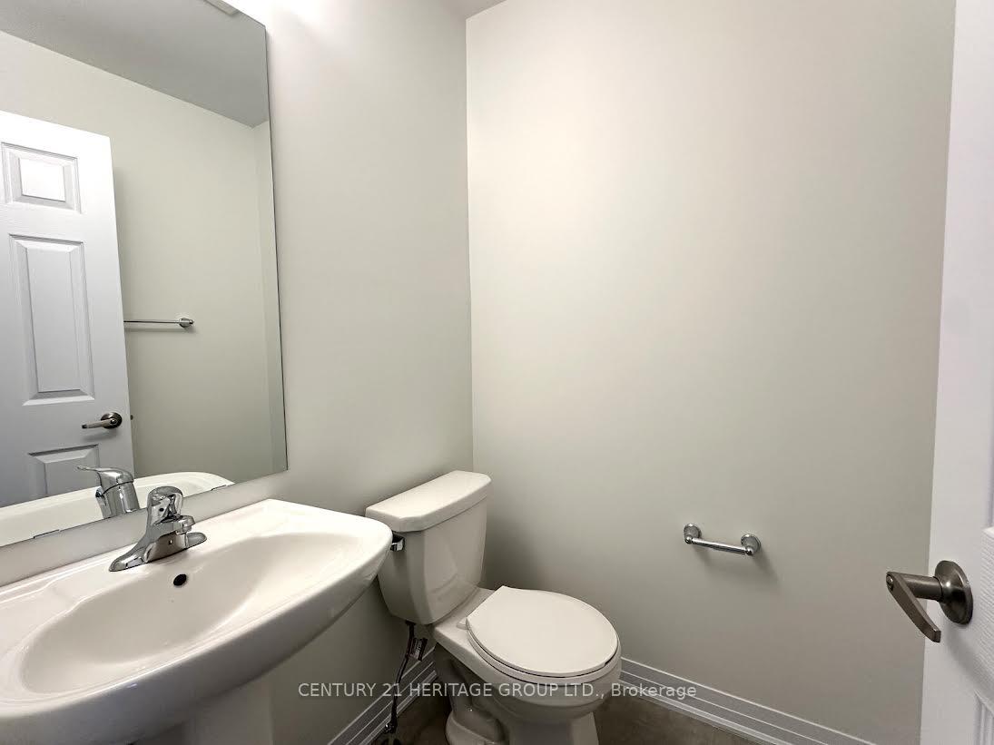 Photo 6 of 307 Port Crescent, Welland, Dain City — HOMEH