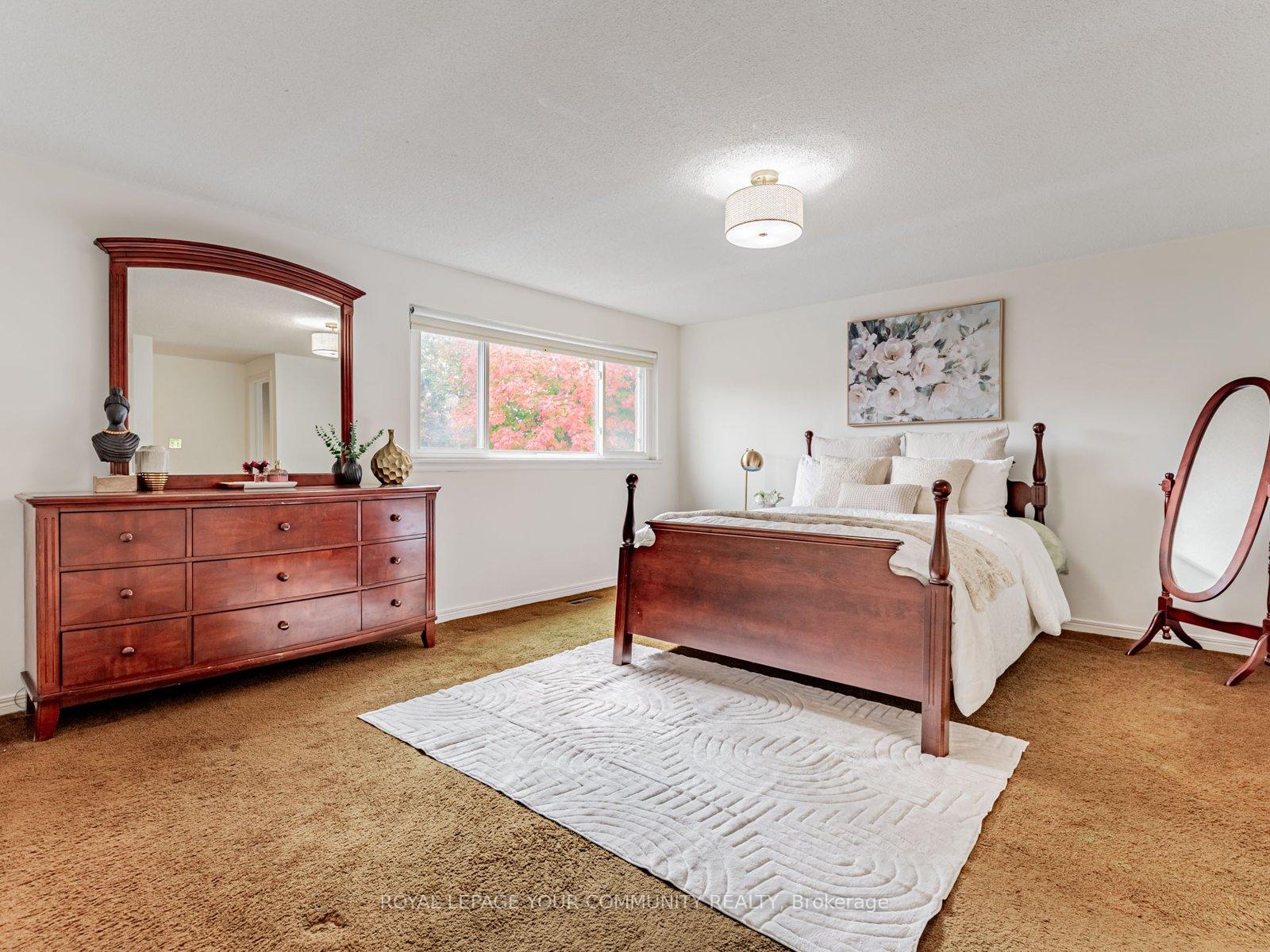 Photo 10 of 46 Peter Andrew Crescent, Vaughan, Brownridge — HOMEH