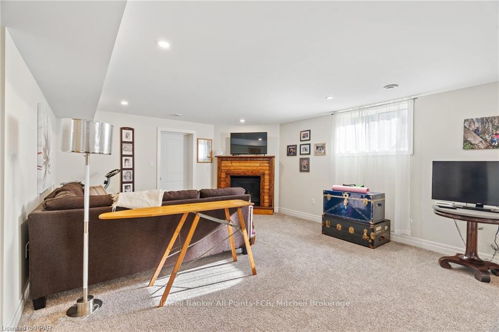Photo 26 of 19 Pickett Court, West Perth, Mitchell — HOMEH