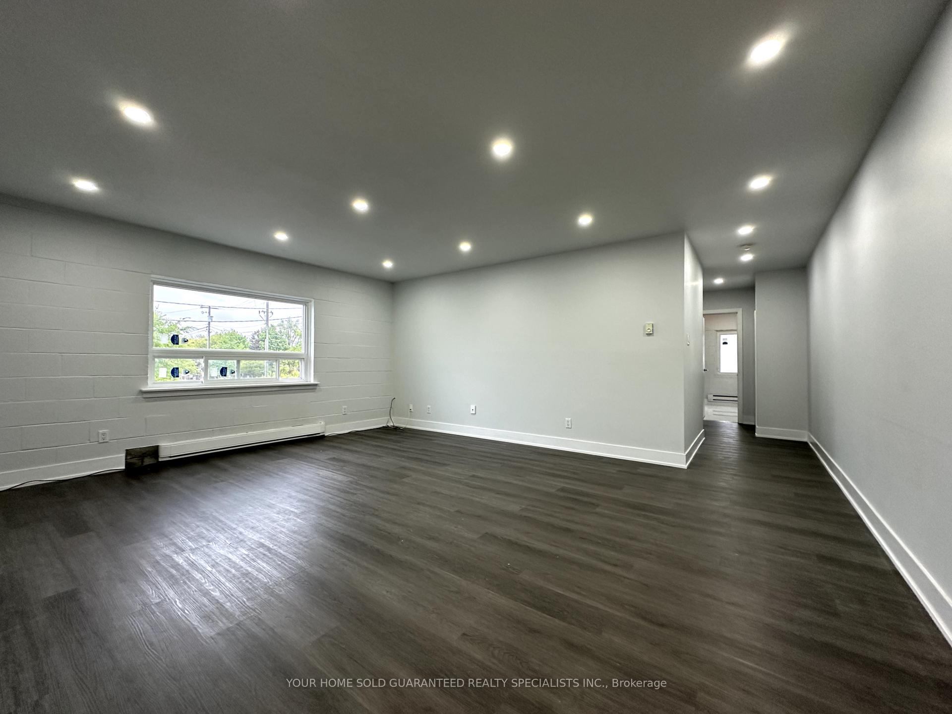 Photo 4 of Unit 1, 10 Mosley Street, Aurora, Aurora Village — HOMEH