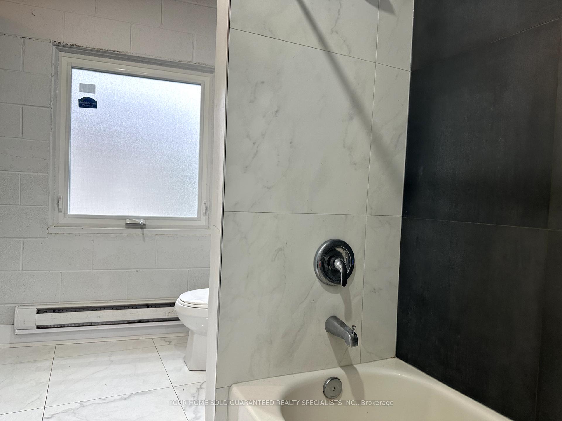 Photo 5 of Unit 1, 10 Mosley Street, Aurora, Aurora Village — HOMEH