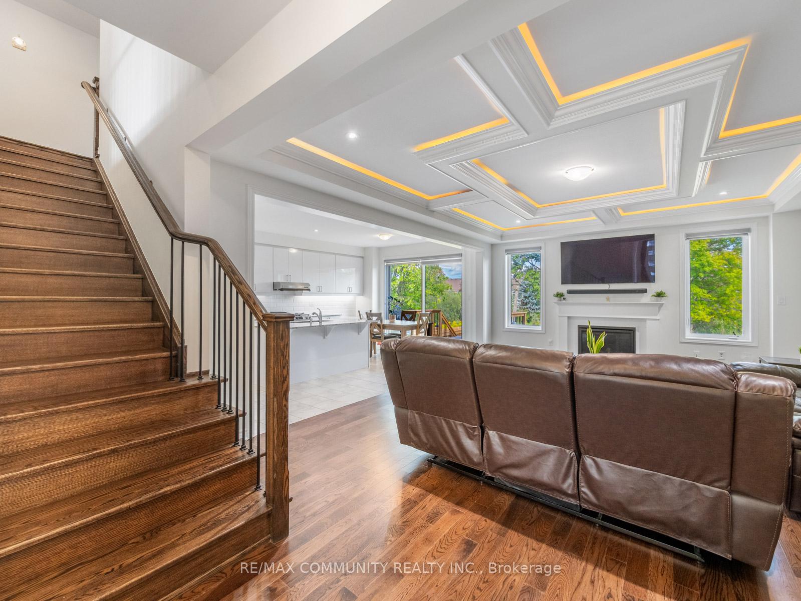 Photo 7 of 80 Barkerville Drive, Whitby, Lynde Creek — HOMEH
