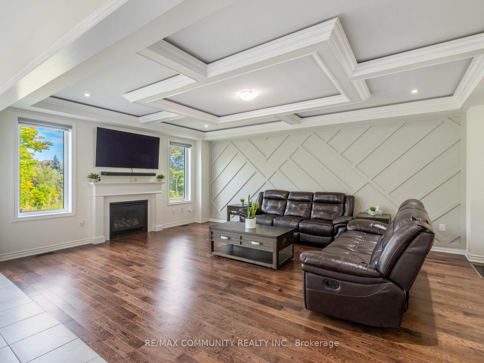 Photo 10 of 80 Barkerville Drive, Whitby, Lynde Creek — HOMEH