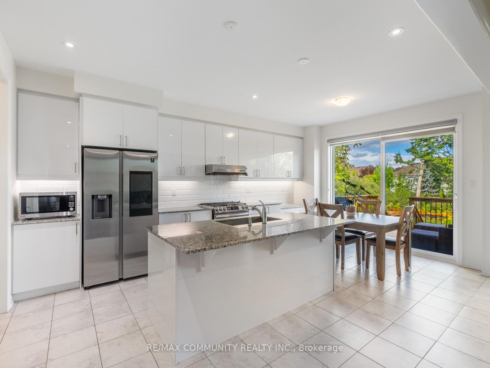 Photo 14 of 80 Barkerville Drive, Whitby, Lynde Creek — HOMEH