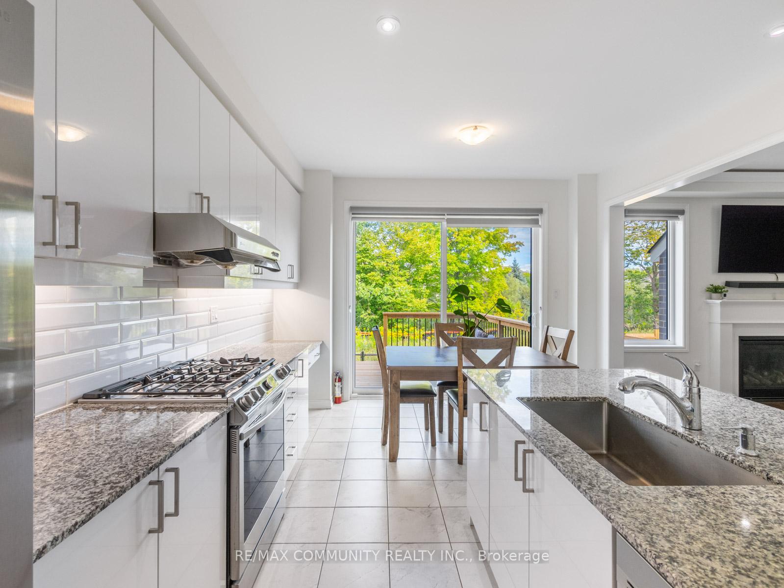 Photo 17 of 80 Barkerville Drive, Whitby, Lynde Creek — HOMEH