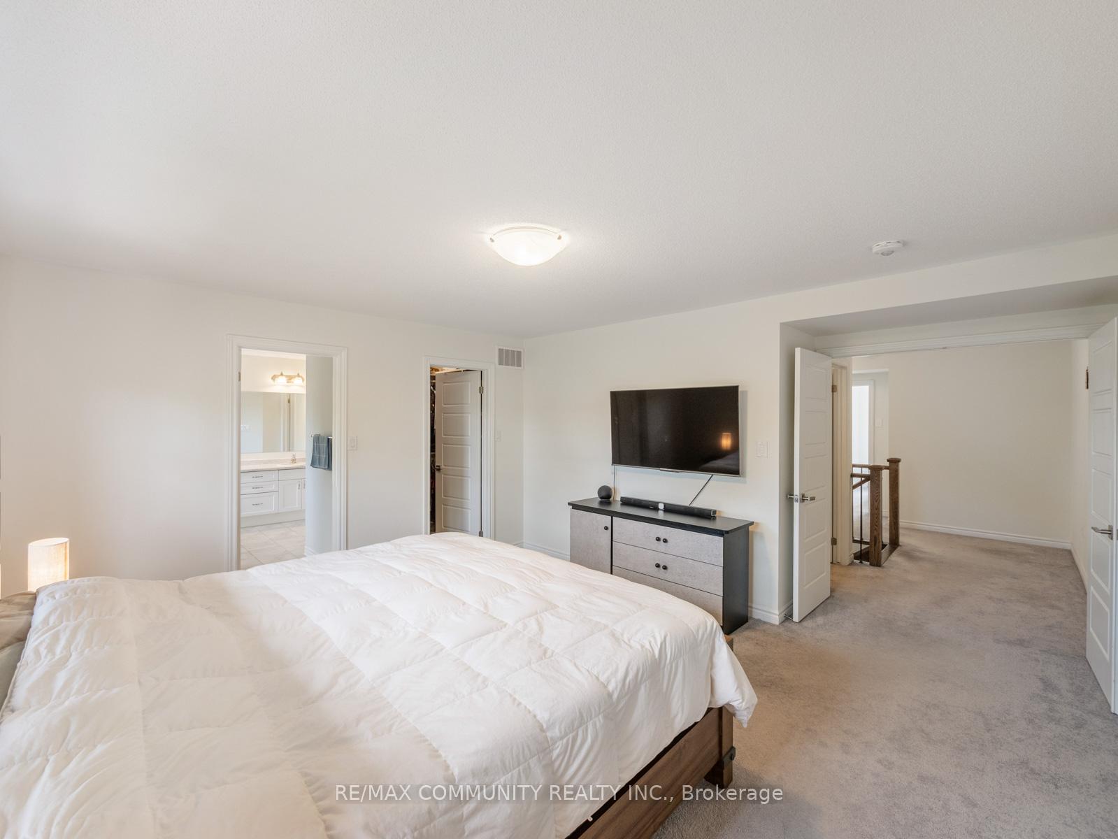 Photo 25 of 80 Barkerville Drive, Whitby, Lynde Creek — HOMEH