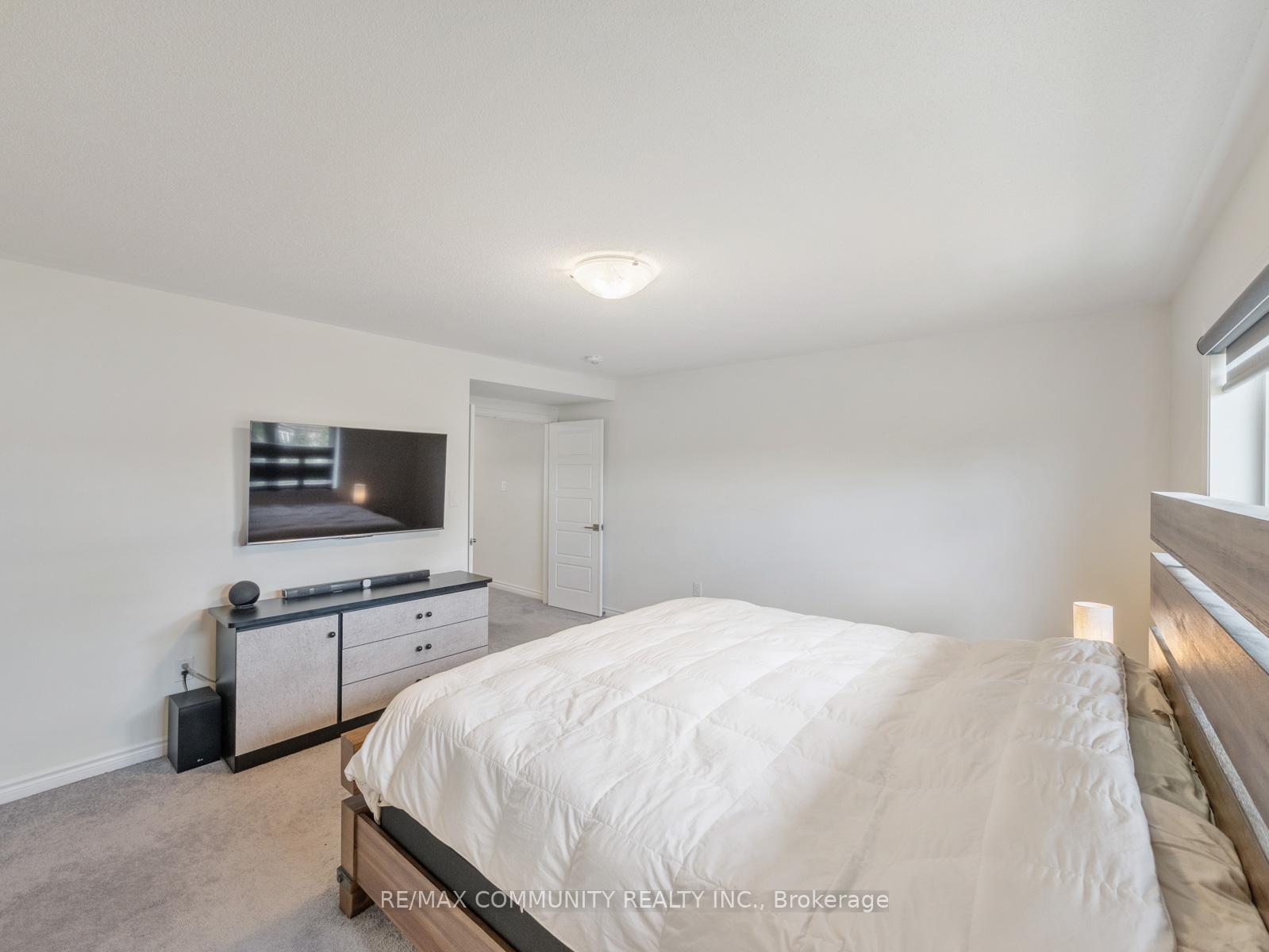 Photo 27 of 80 Barkerville Drive, Whitby, Lynde Creek — HOMEH