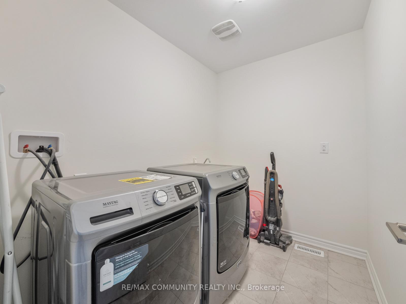 Photo 30 of 80 Barkerville Drive, Whitby, Lynde Creek — HOMEH