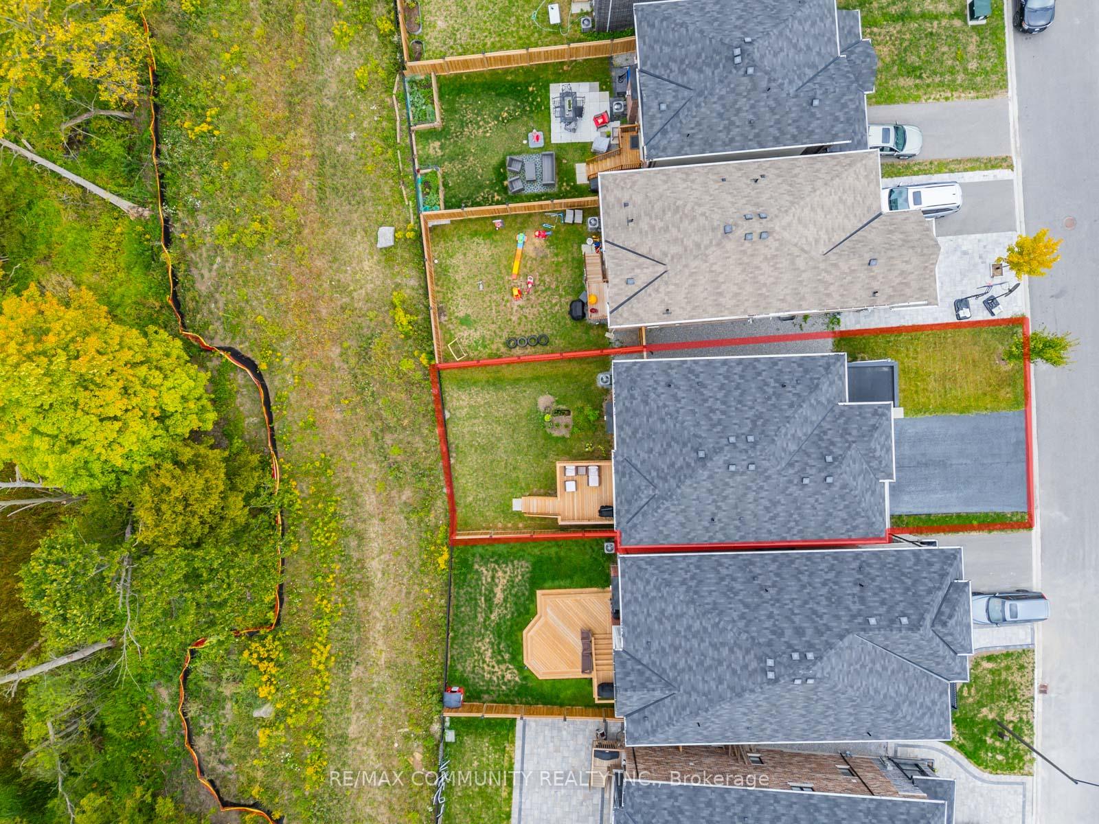 Photo 46 of 80 Barkerville Drive, Whitby, Lynde Creek — HOMEH
