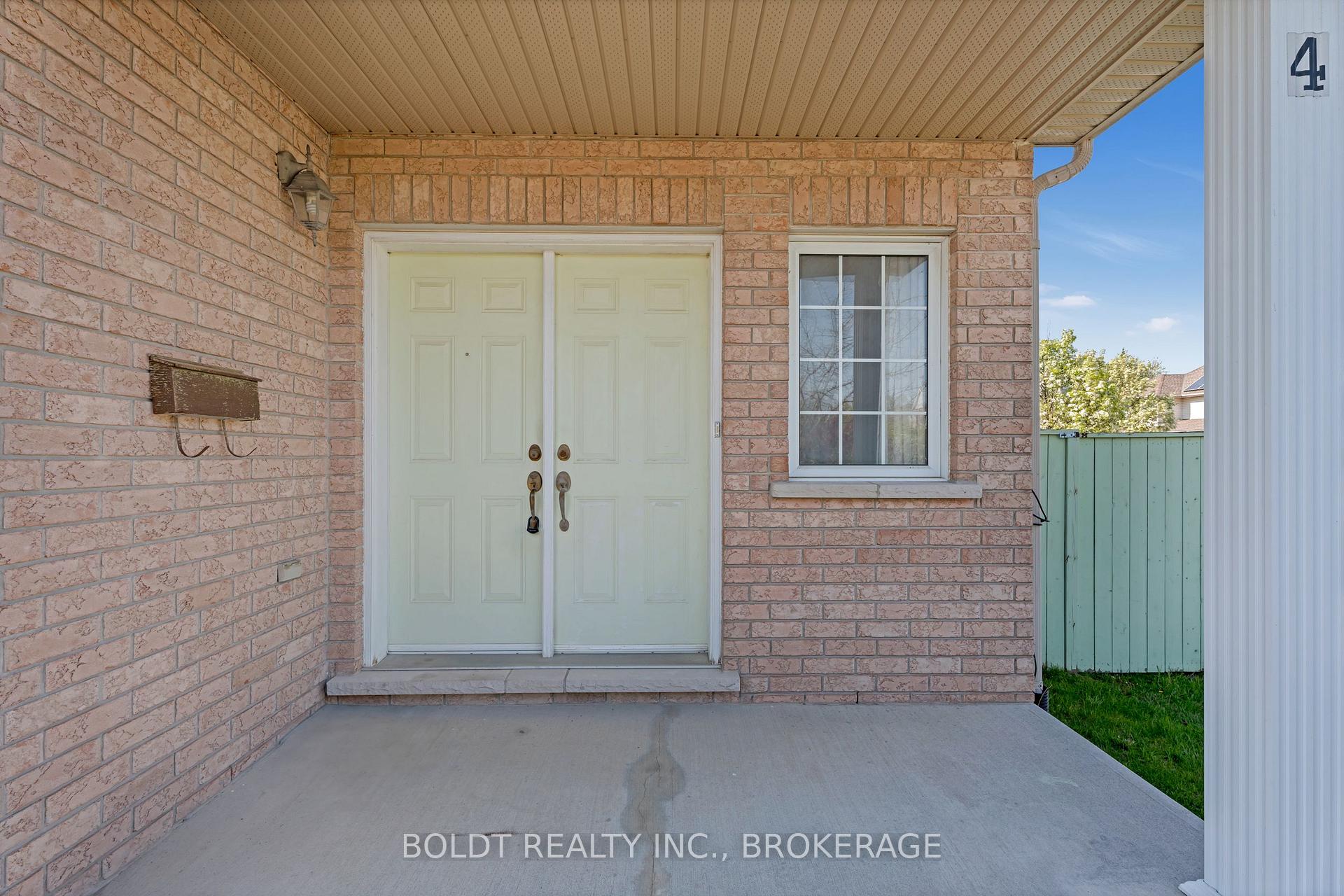 Photo 5 of 4 Henley Court, Welland, Dain City — HOMEH