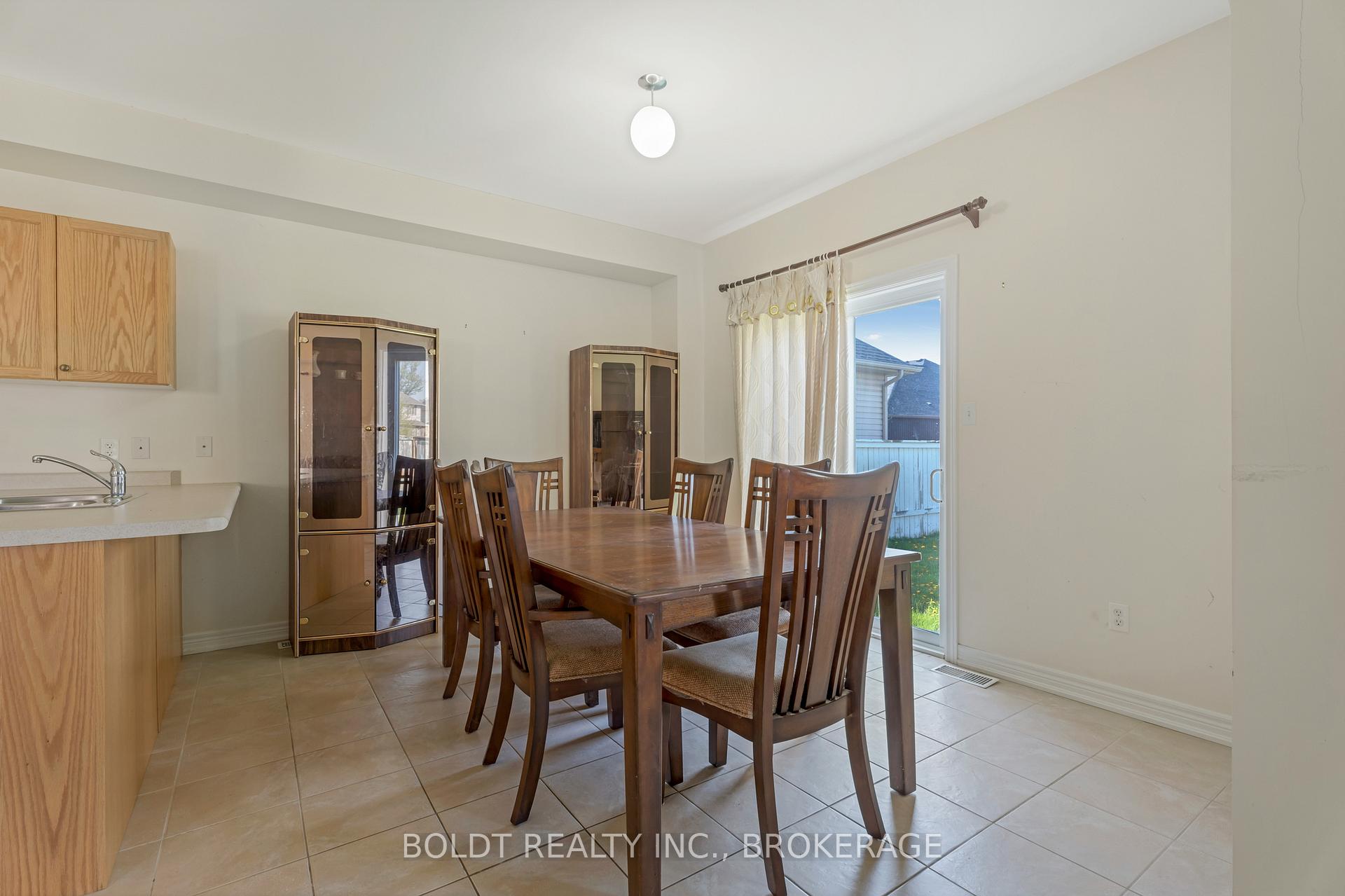 Photo 14 of 4 Henley Court, Welland, Dain City — HOMEH