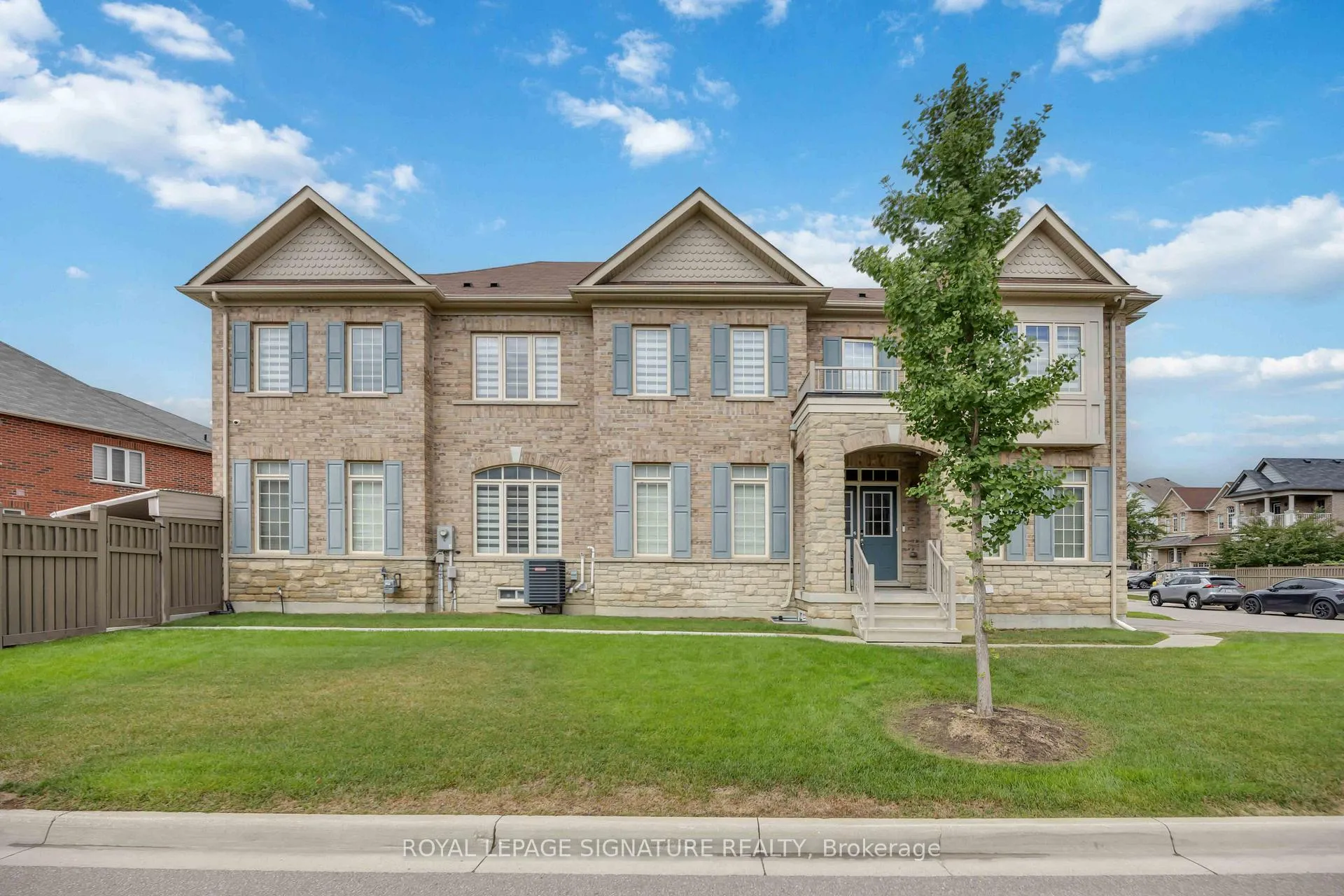 Front of 189 Algoma Drive