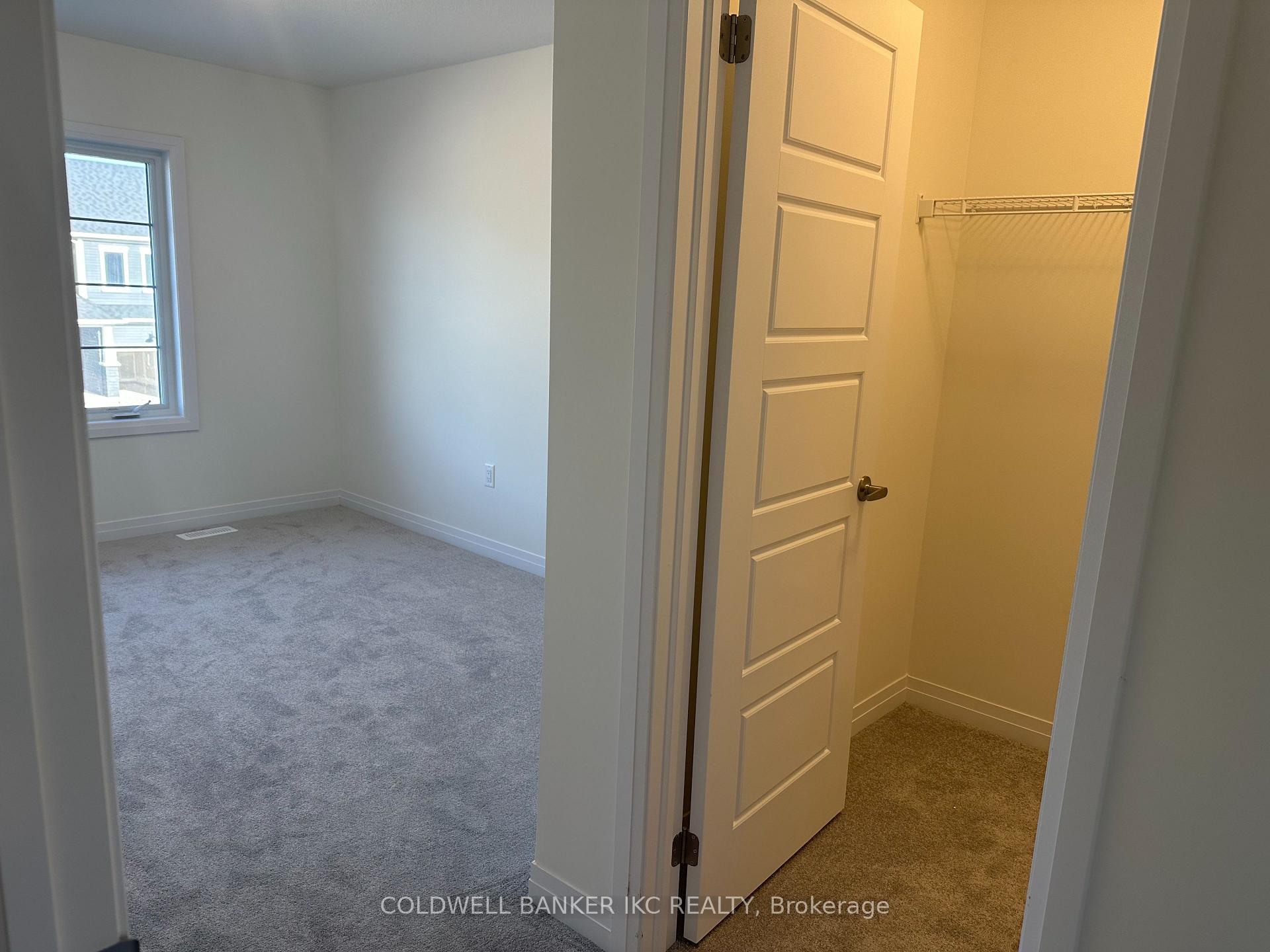 Photo 2 of 101 Masters Street, Welland, Dain City — HOMEH