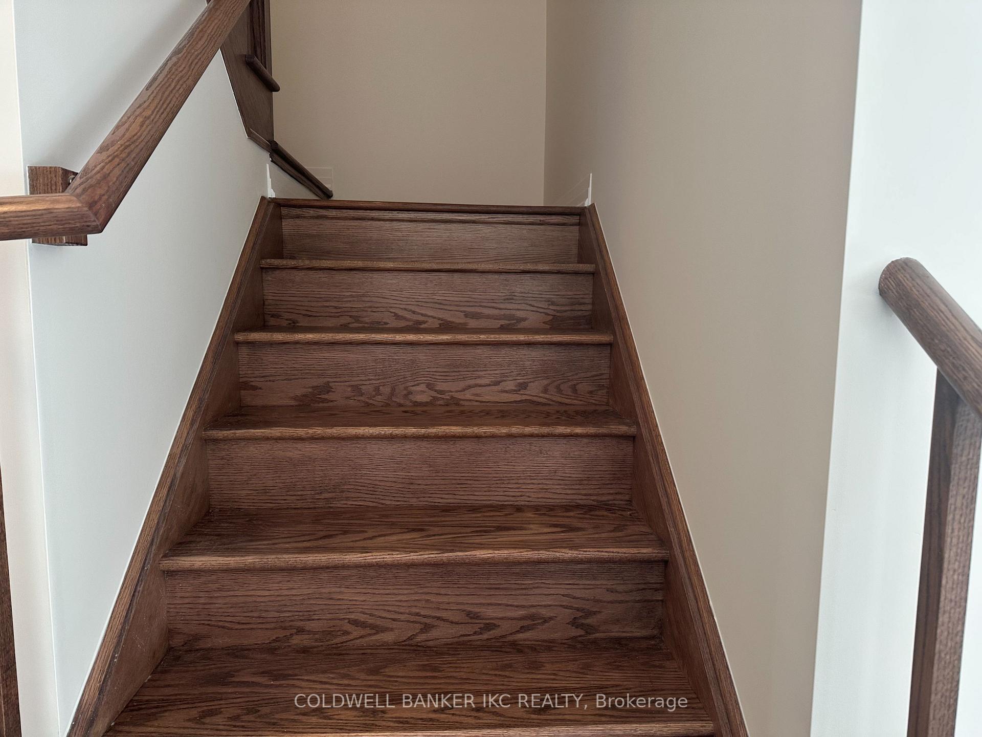Photo 5 of 101 Masters Street, Welland, Dain City — HOMEH