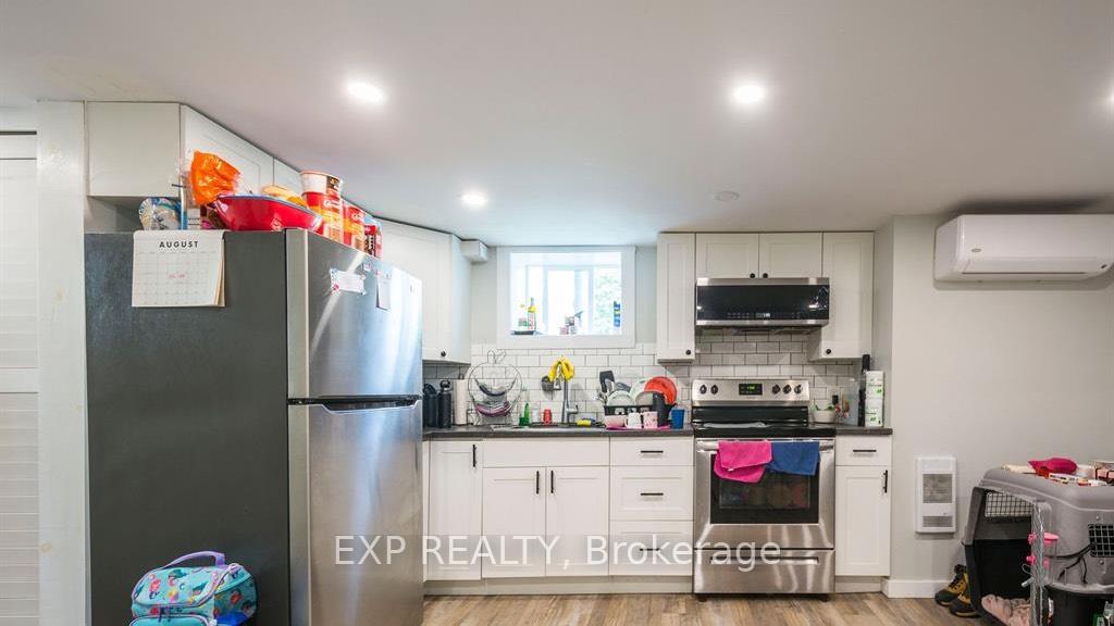 Photo 2 of Unit Unit B, 99 Bay Drive, Belleville, Belleville Ward — HOMEH