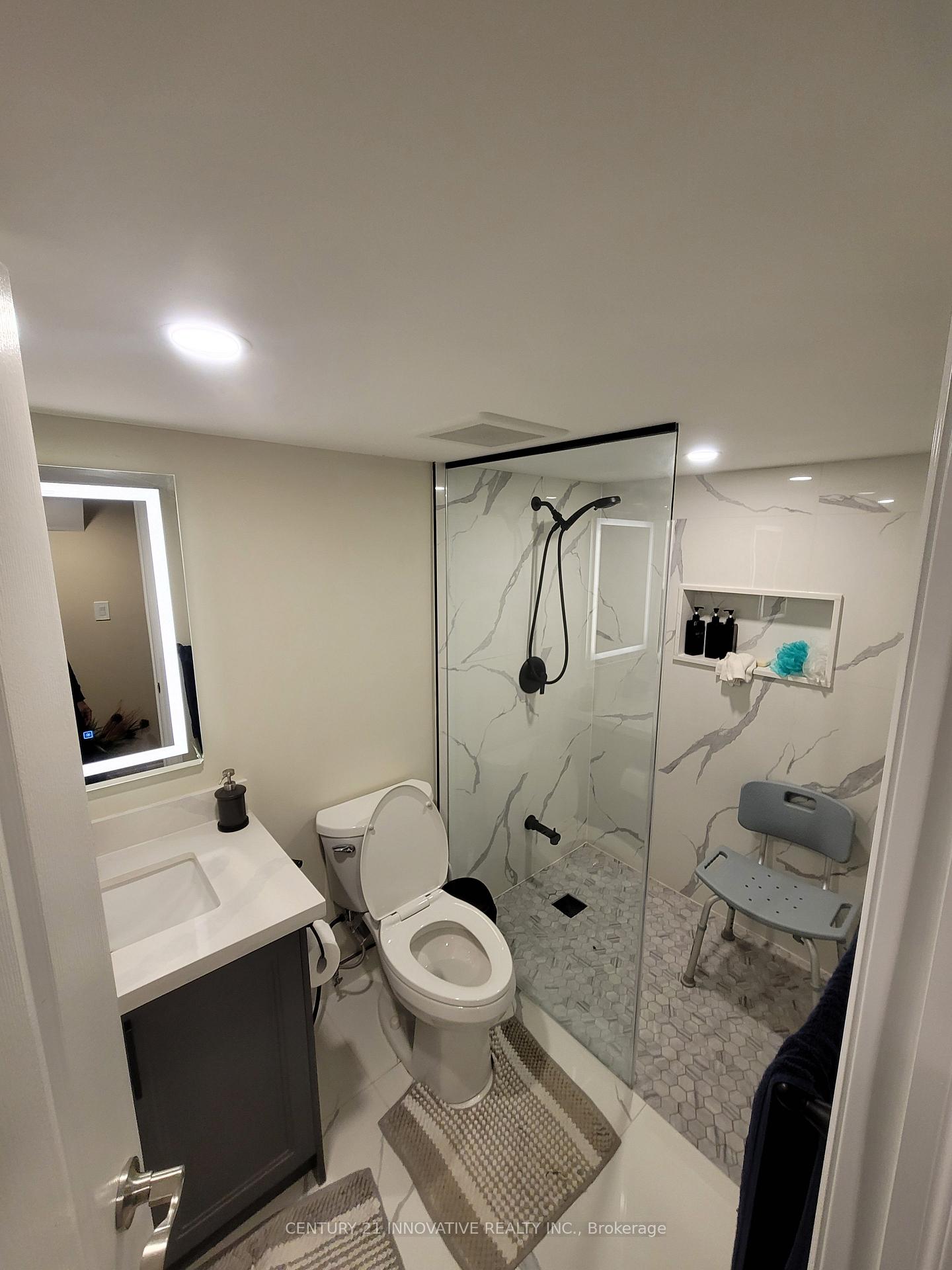 Photo 8 of 19 Darren Avenue, Whitby, Rolling Acres — HOMEH