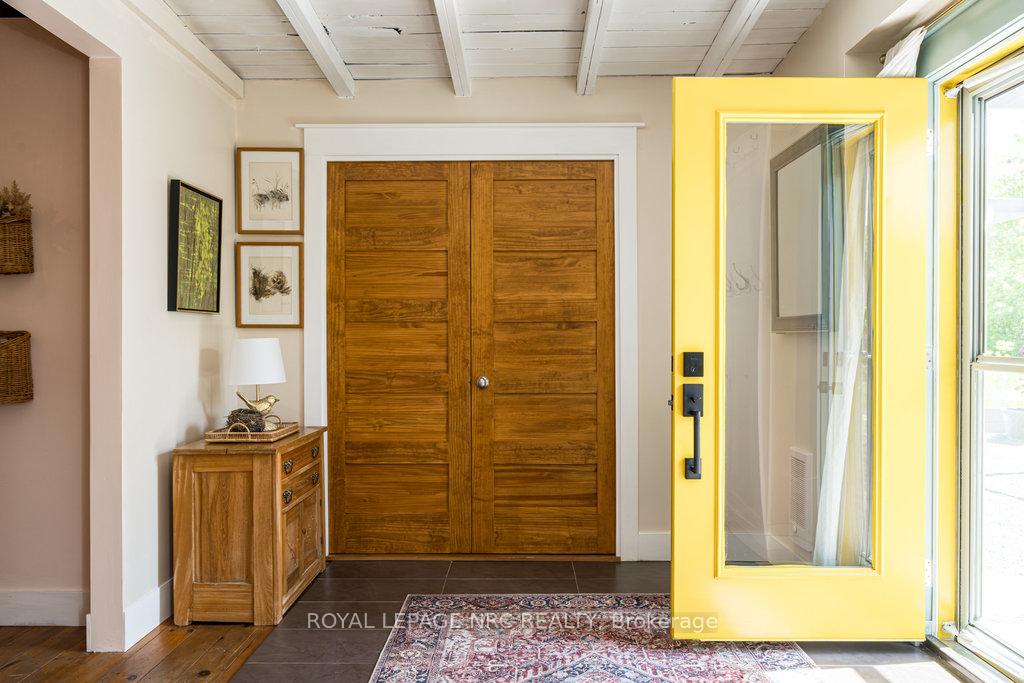 Photo 3 of 998 Ridge Road, Welland, Cooks Mills — HOMEH