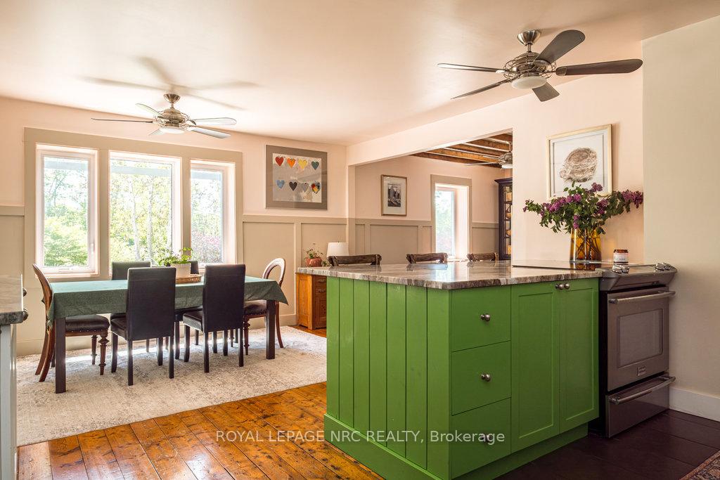 Photo 13 of 998 Ridge Road, Welland, Cooks Mills — HOMEH